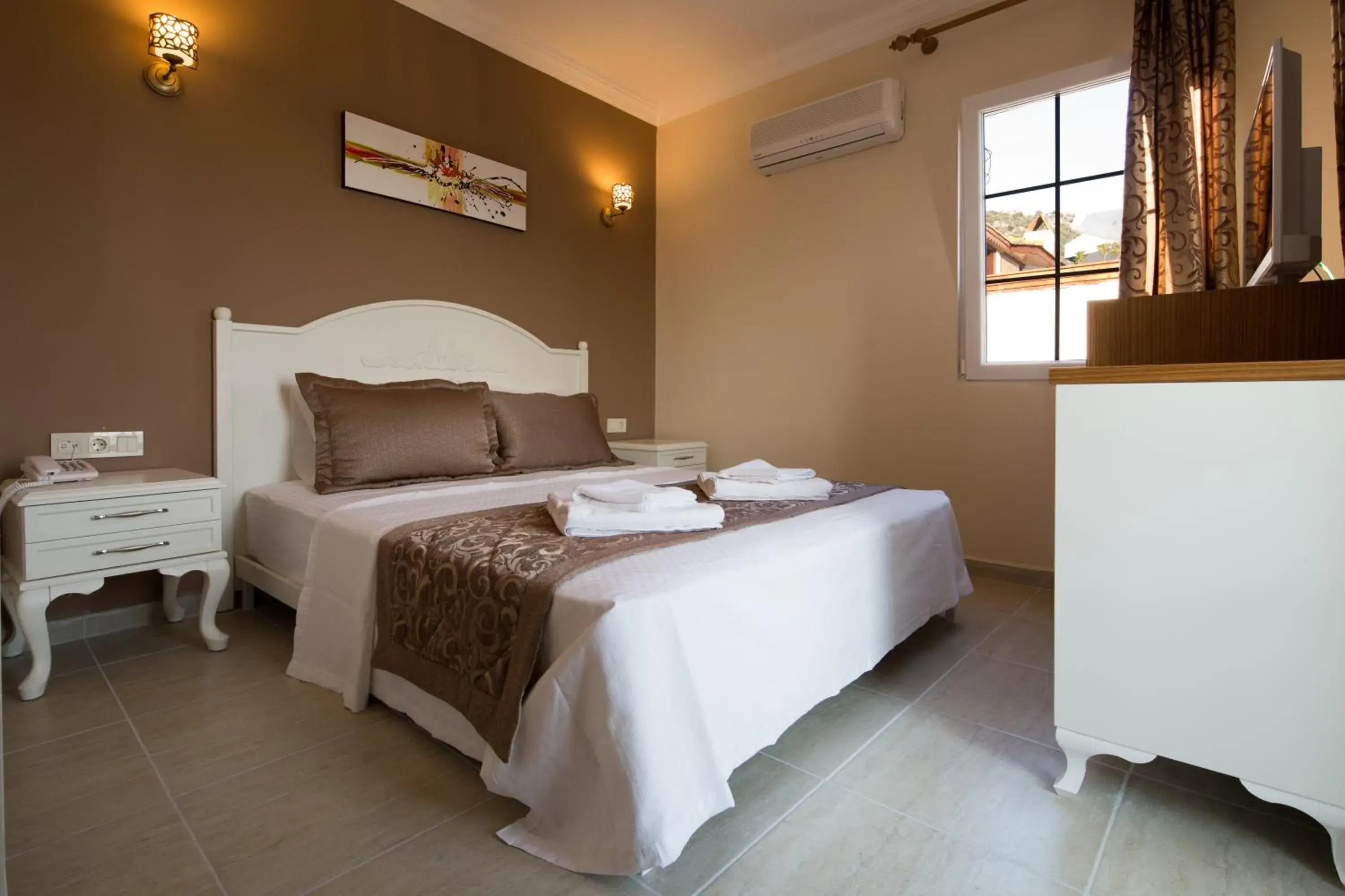 Photo of the whole room, Bed in Enda Boutique Hotel Kalkan