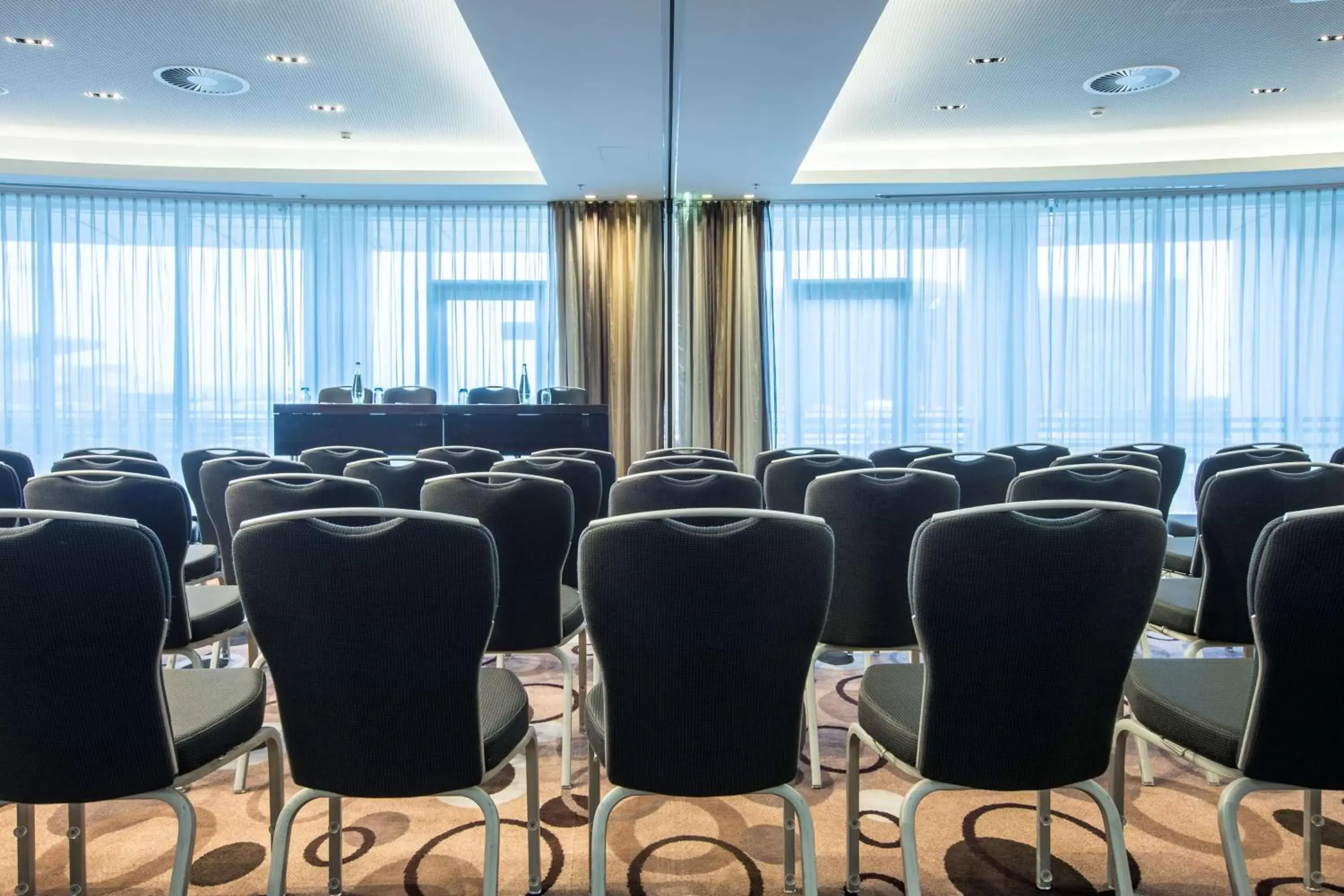 Meeting/conference room in Radisson Blu Hotel, Hamburg Airport