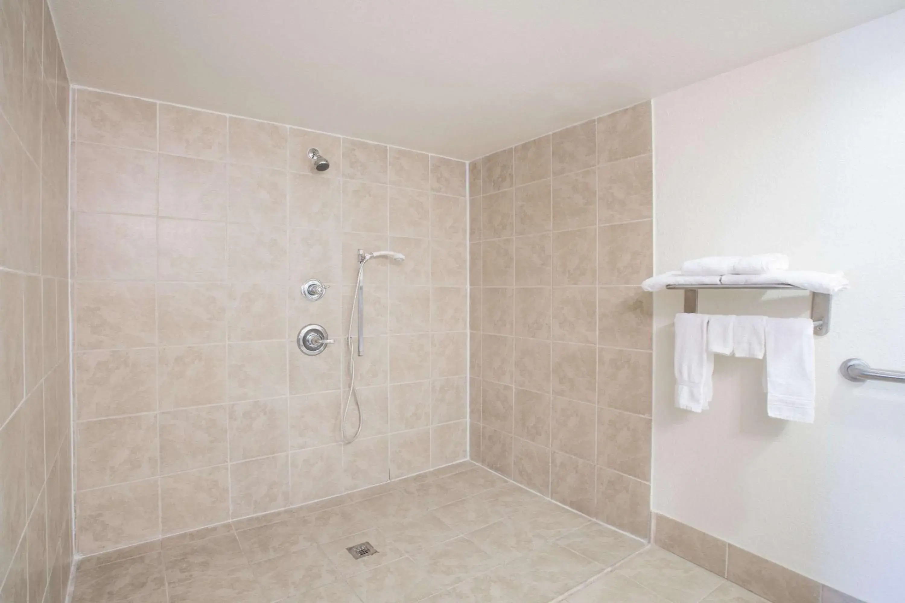 Shower, Bathroom in Super 8 by Wyndham Augusta