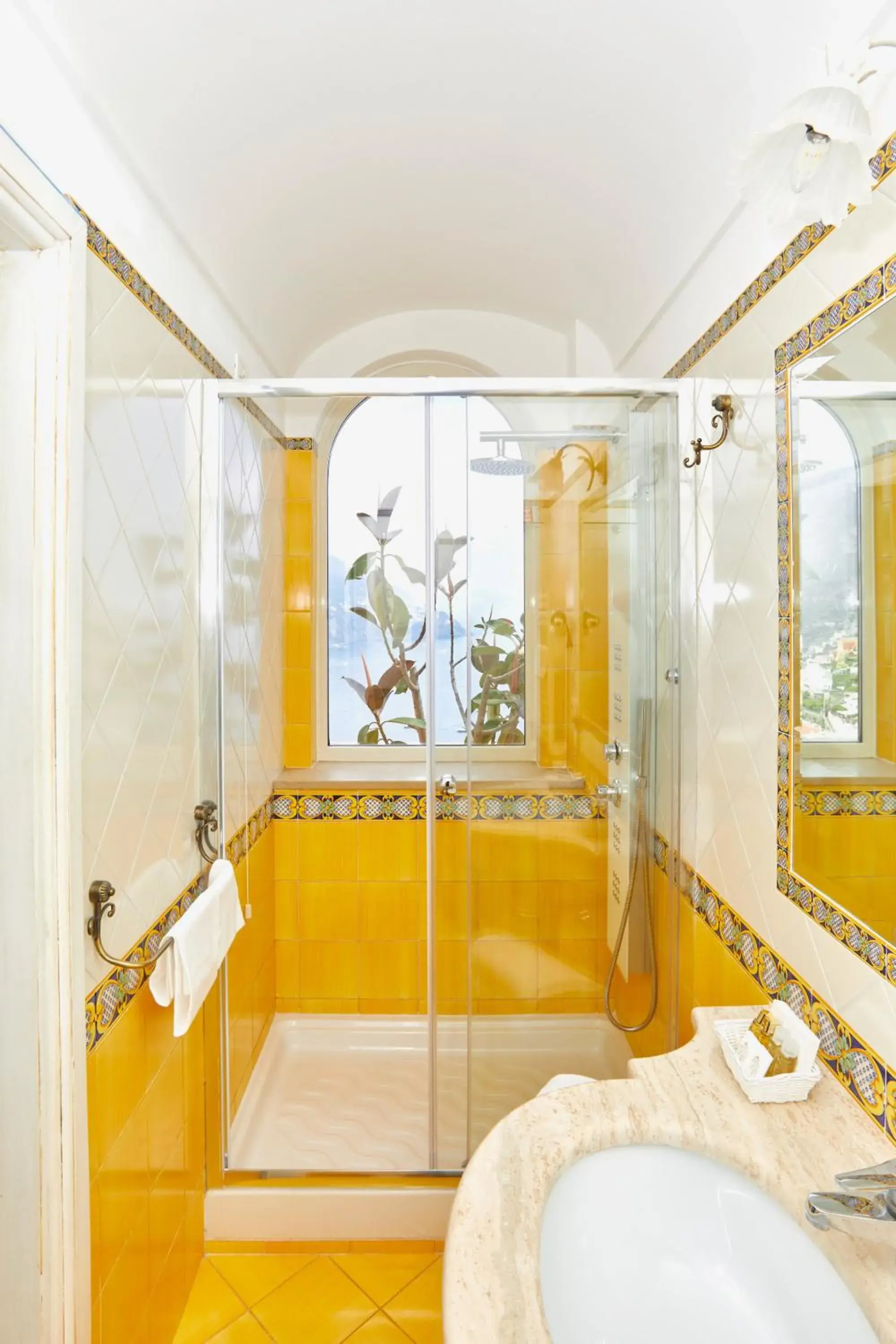 Bathroom in Hotel Conca d'Oro