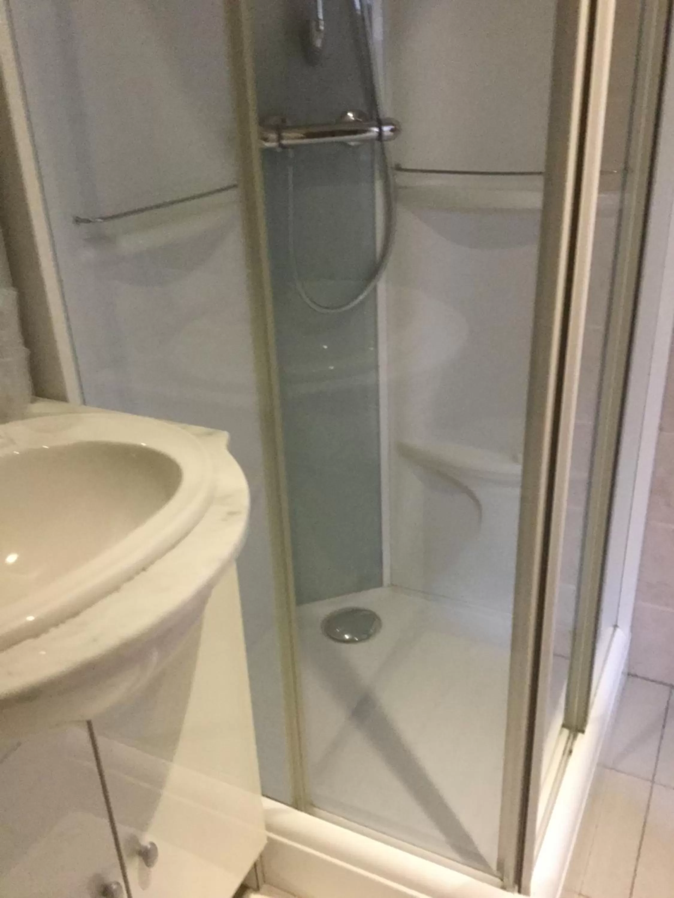 Shower in B&B Bloemenweelde