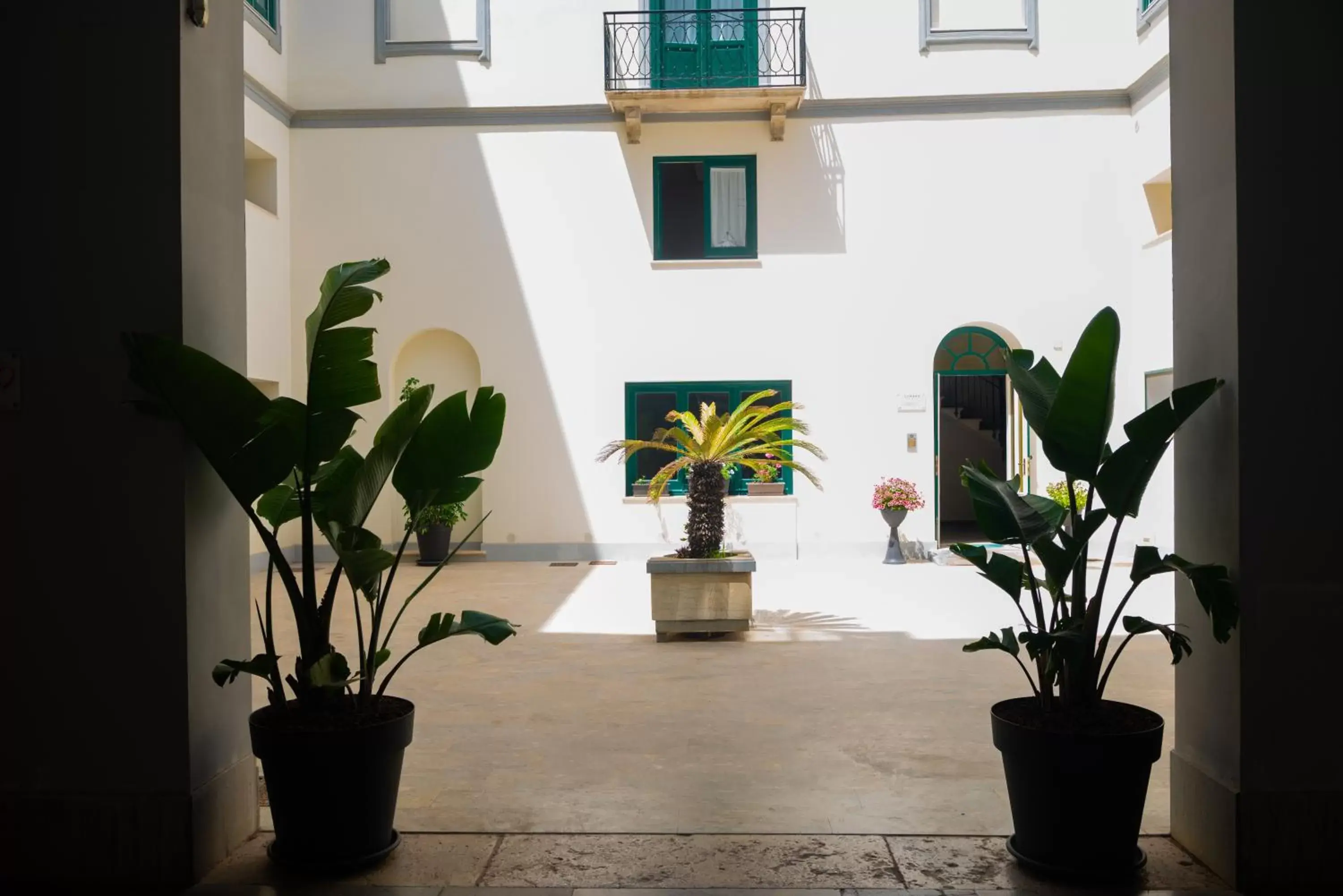 Inner courtyard view in Historico Loft & Rooms Palazzo Adragna XIX