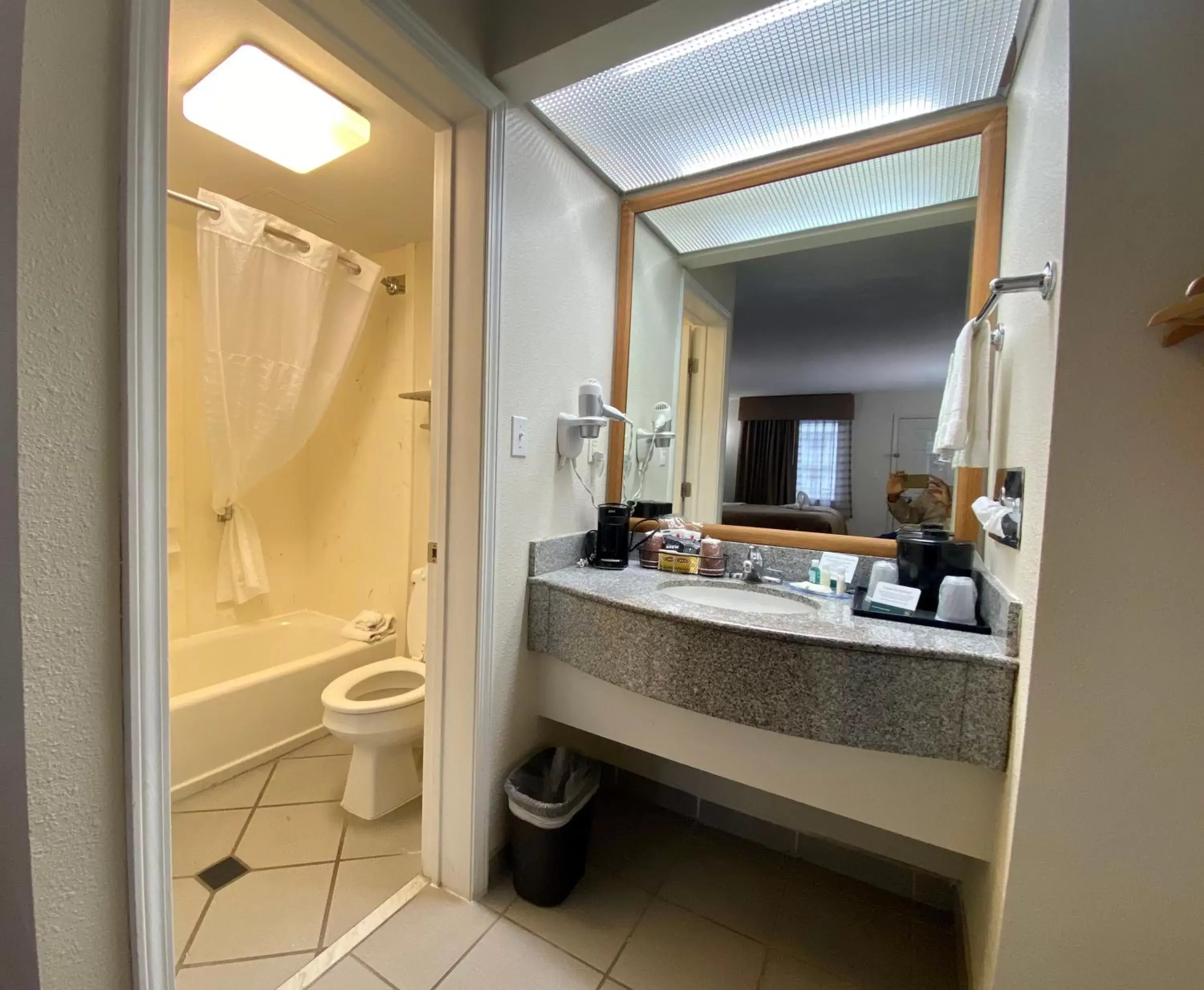 Shower, Bathroom in Quality Inn Branson - Hwy 76 Central