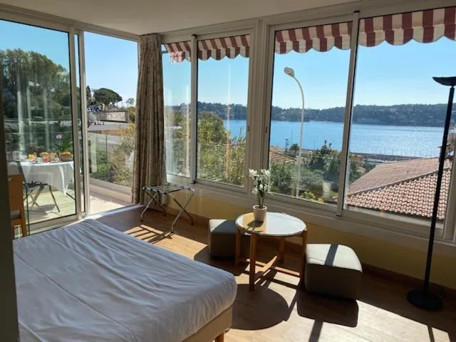 Bedroom, Bed in Hôtel La Flore