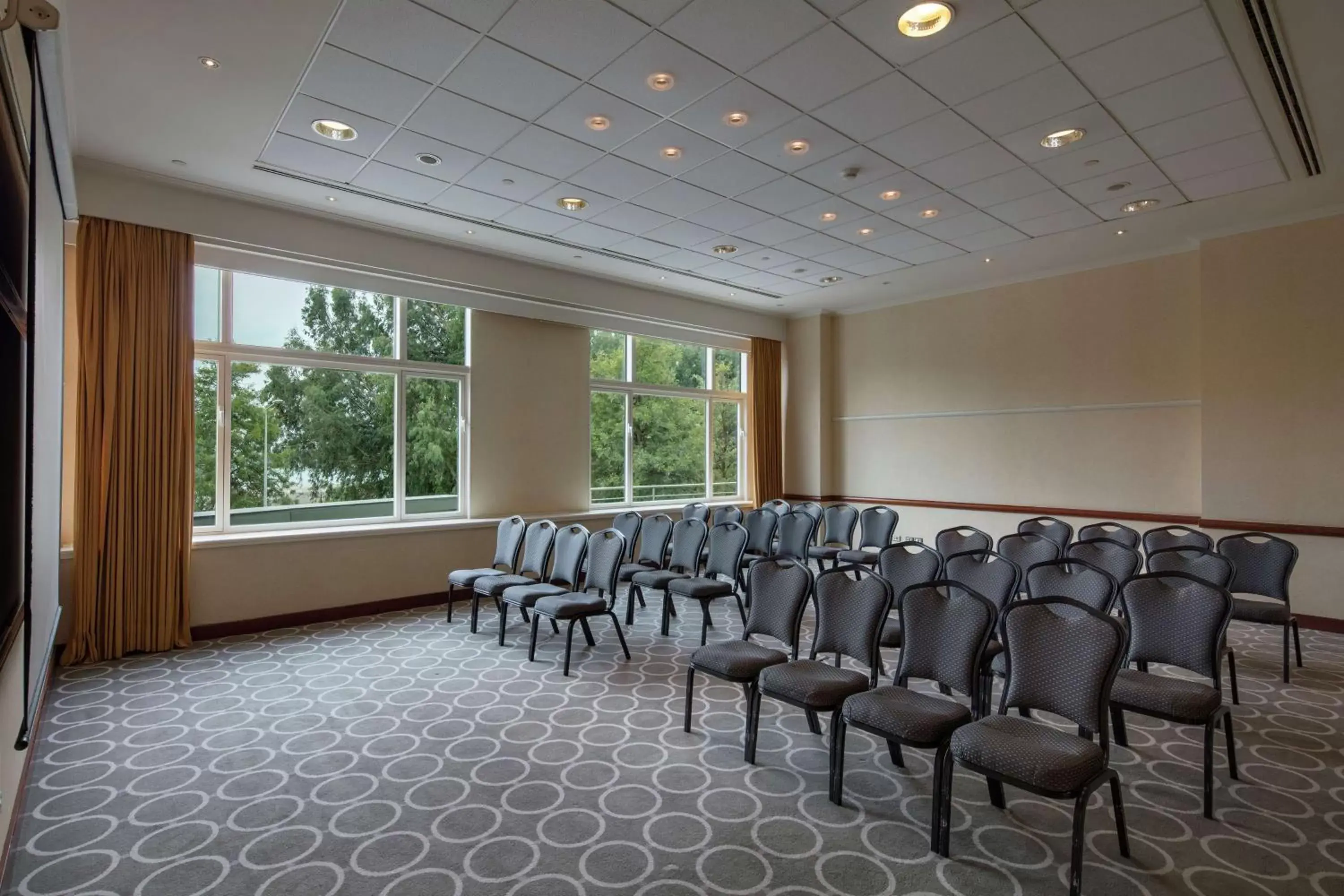 Meeting/conference room in Adana HiltonSA Hotel