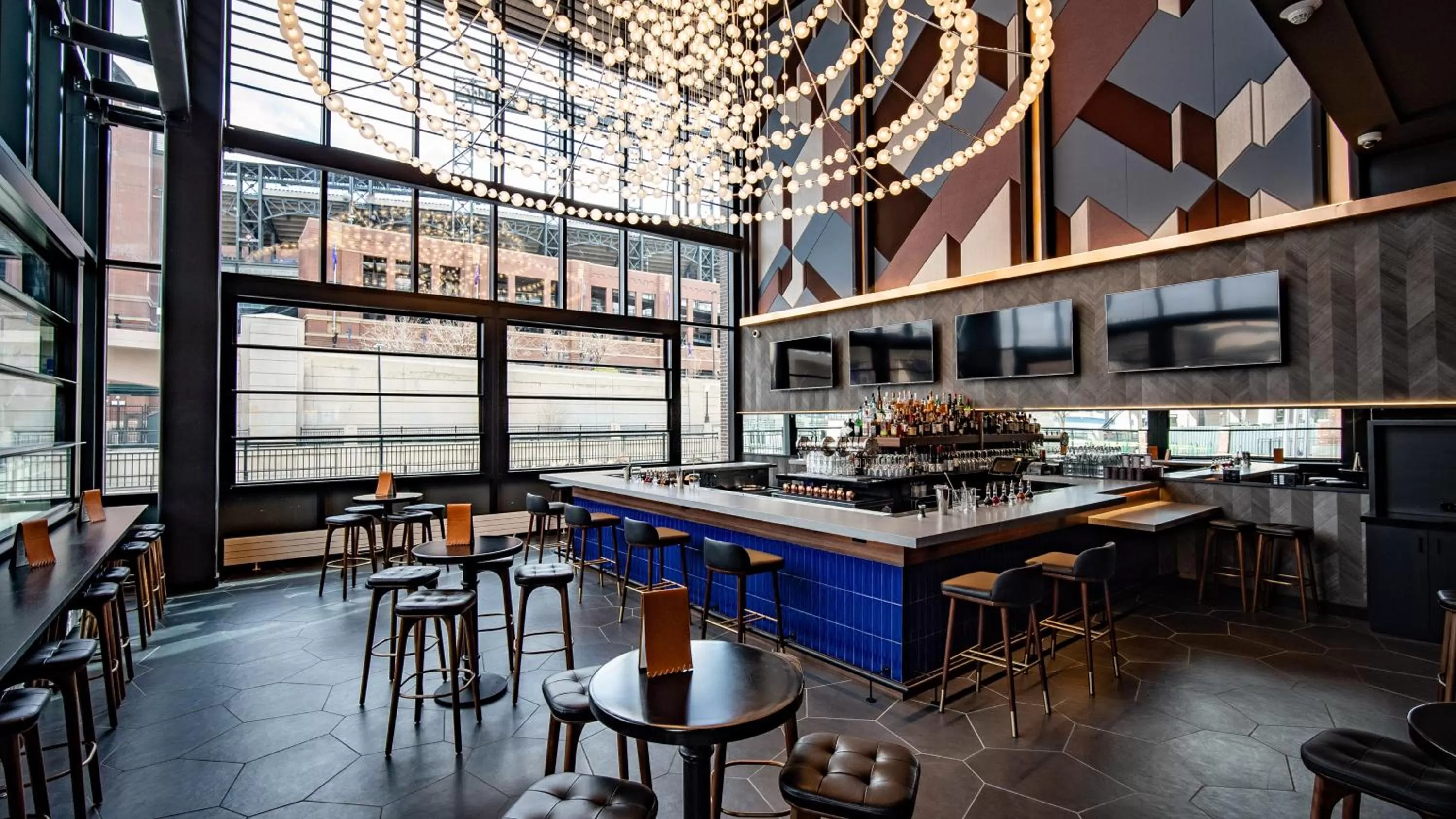 Restaurant/places to eat in The Rally Hotel at McGregor Square