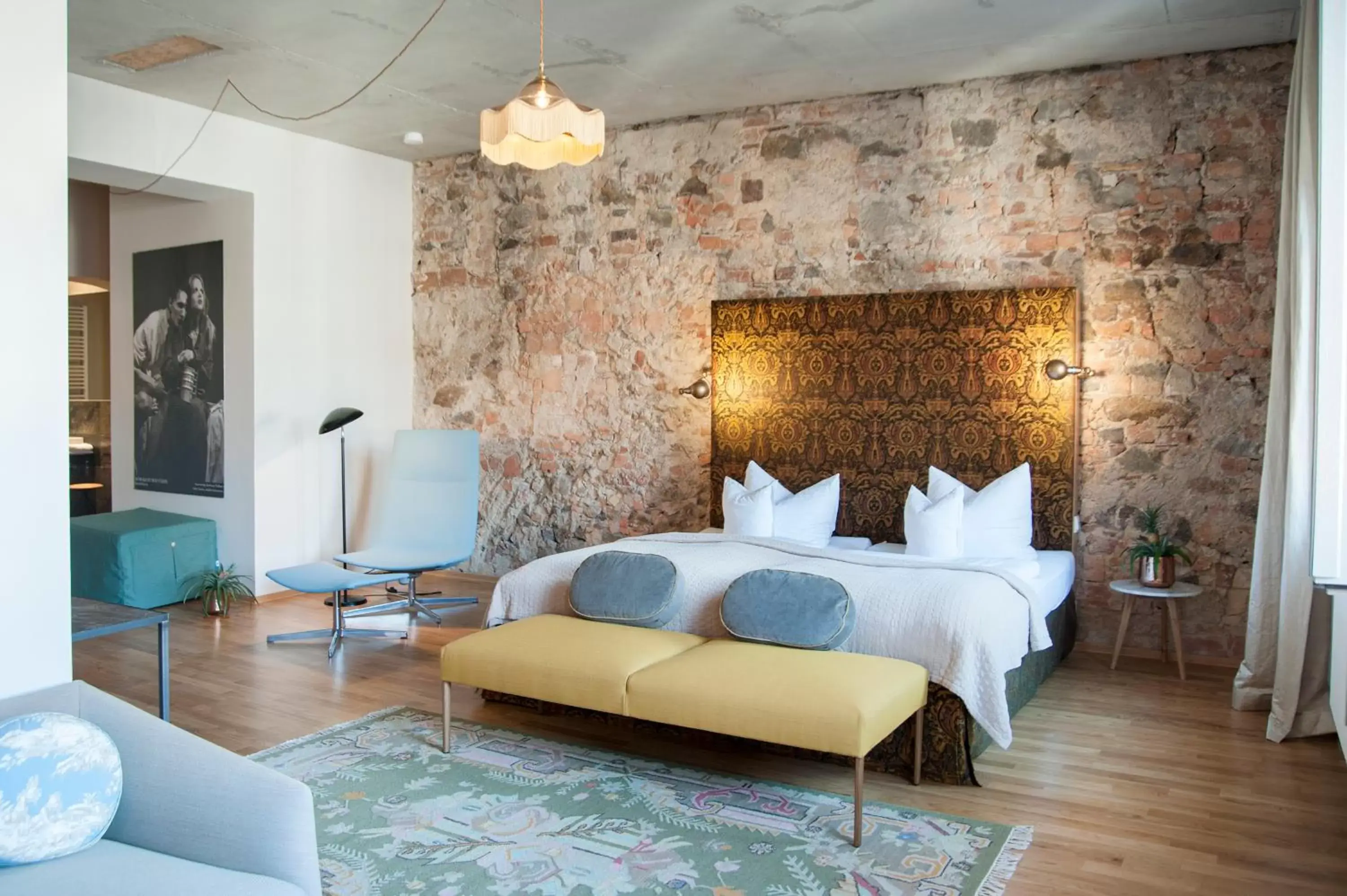 Double Room L with Old Town View in Emmerich Hotel Görlitz Double Room L with Old Town View in Emmerich Hotel Görlitz