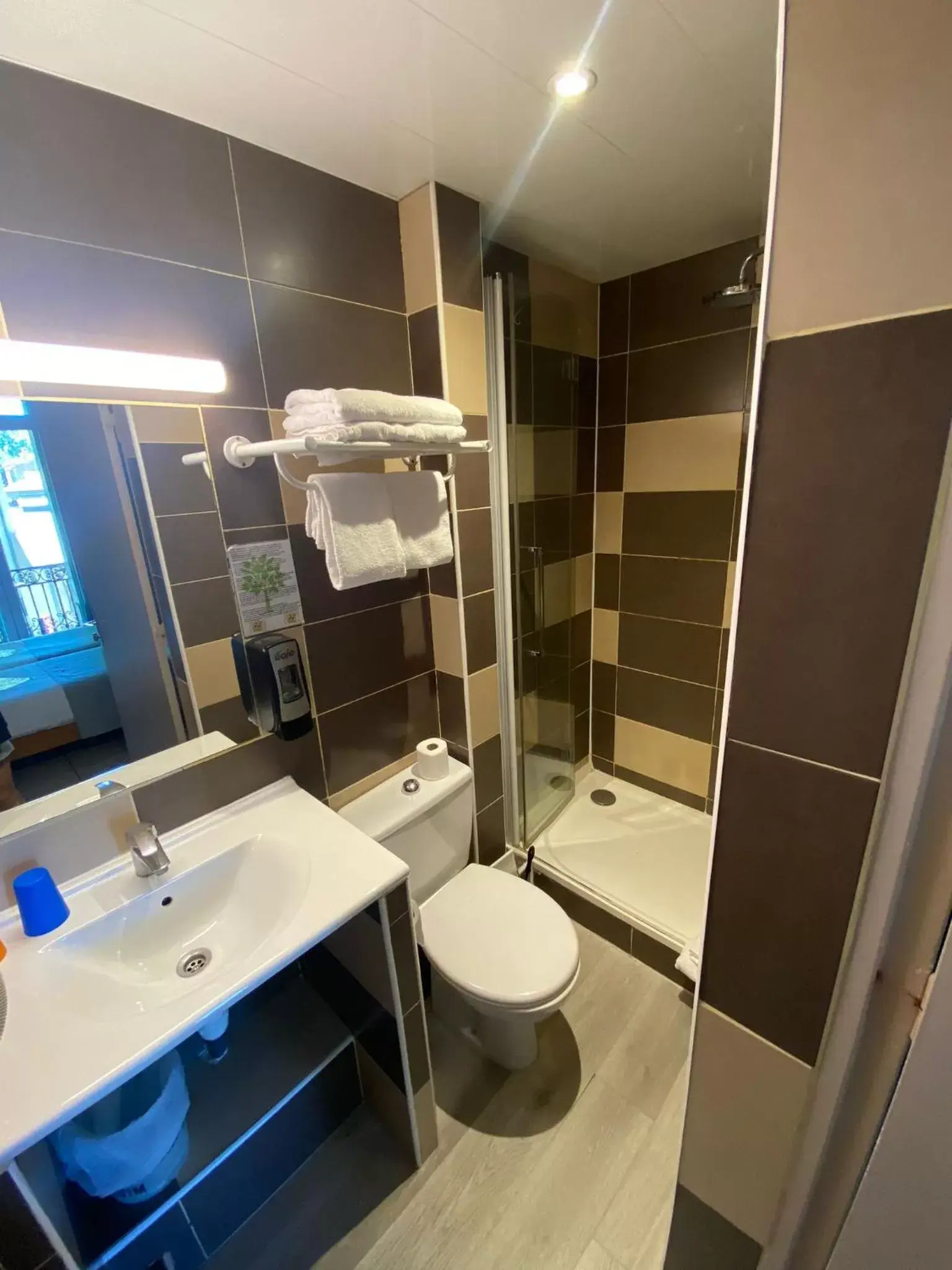 Photo of the whole room, Bathroom in Le Strasbourg Hotel