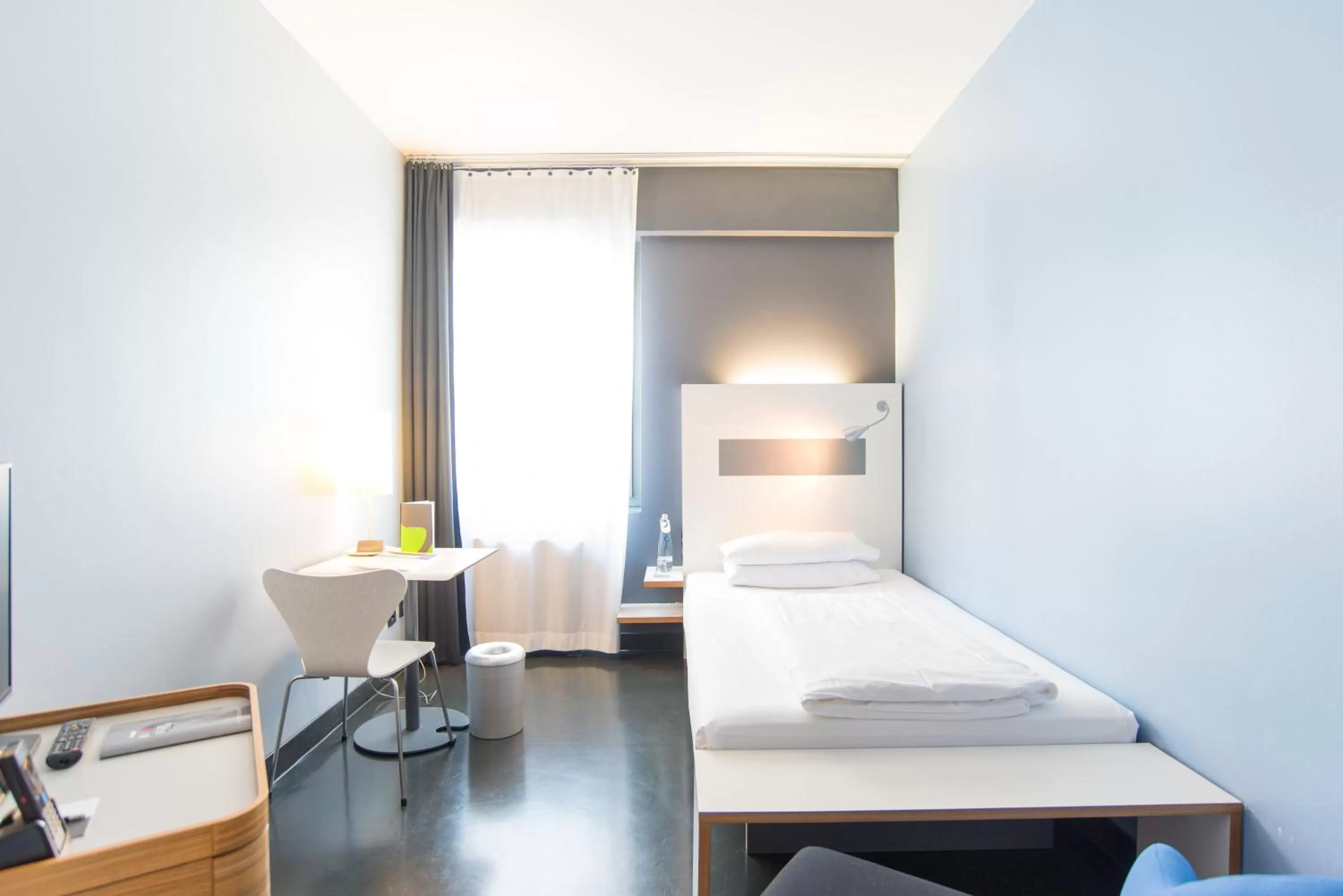 Photo of the whole room in Ku'Damm 101 Hotel