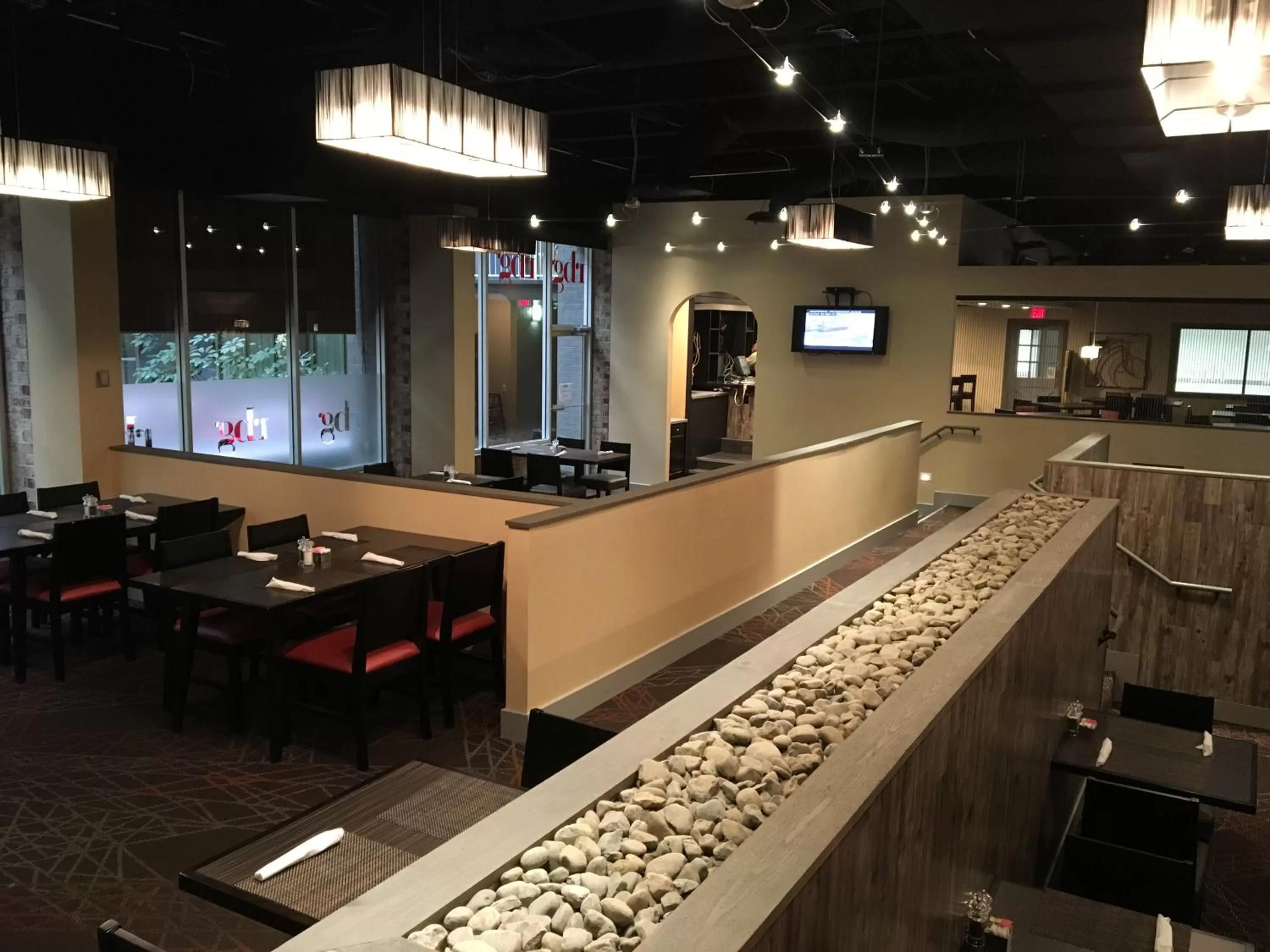 Restaurant/places to eat in Ramada by Wyndham Clarion