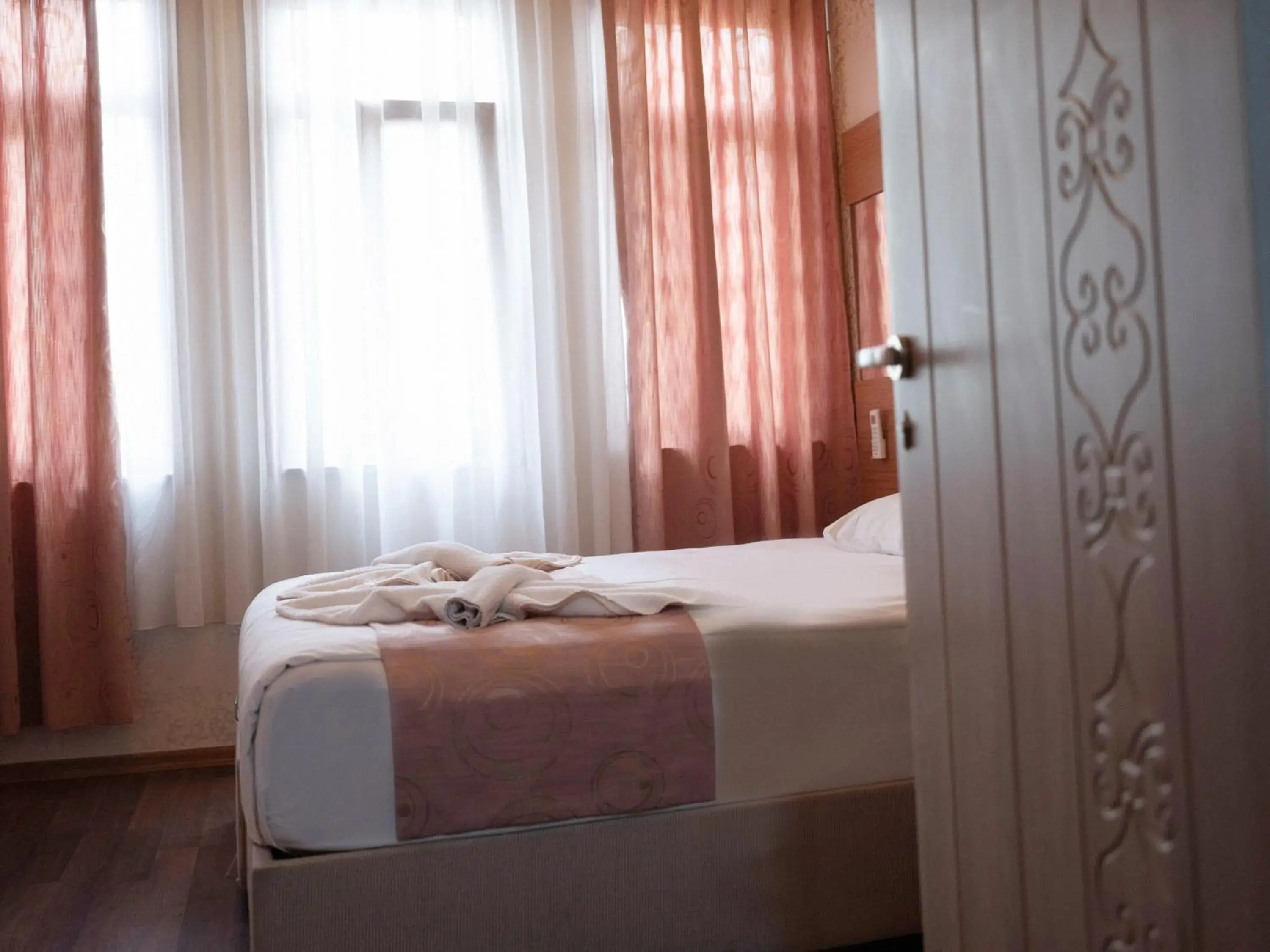 Bed in Hotel Megaron