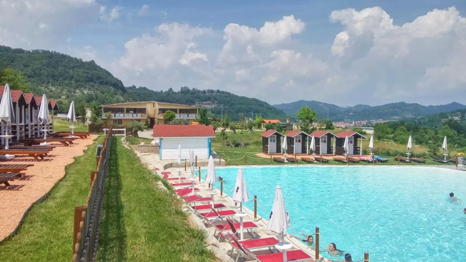 Swimming Pool in Relais Black Horse