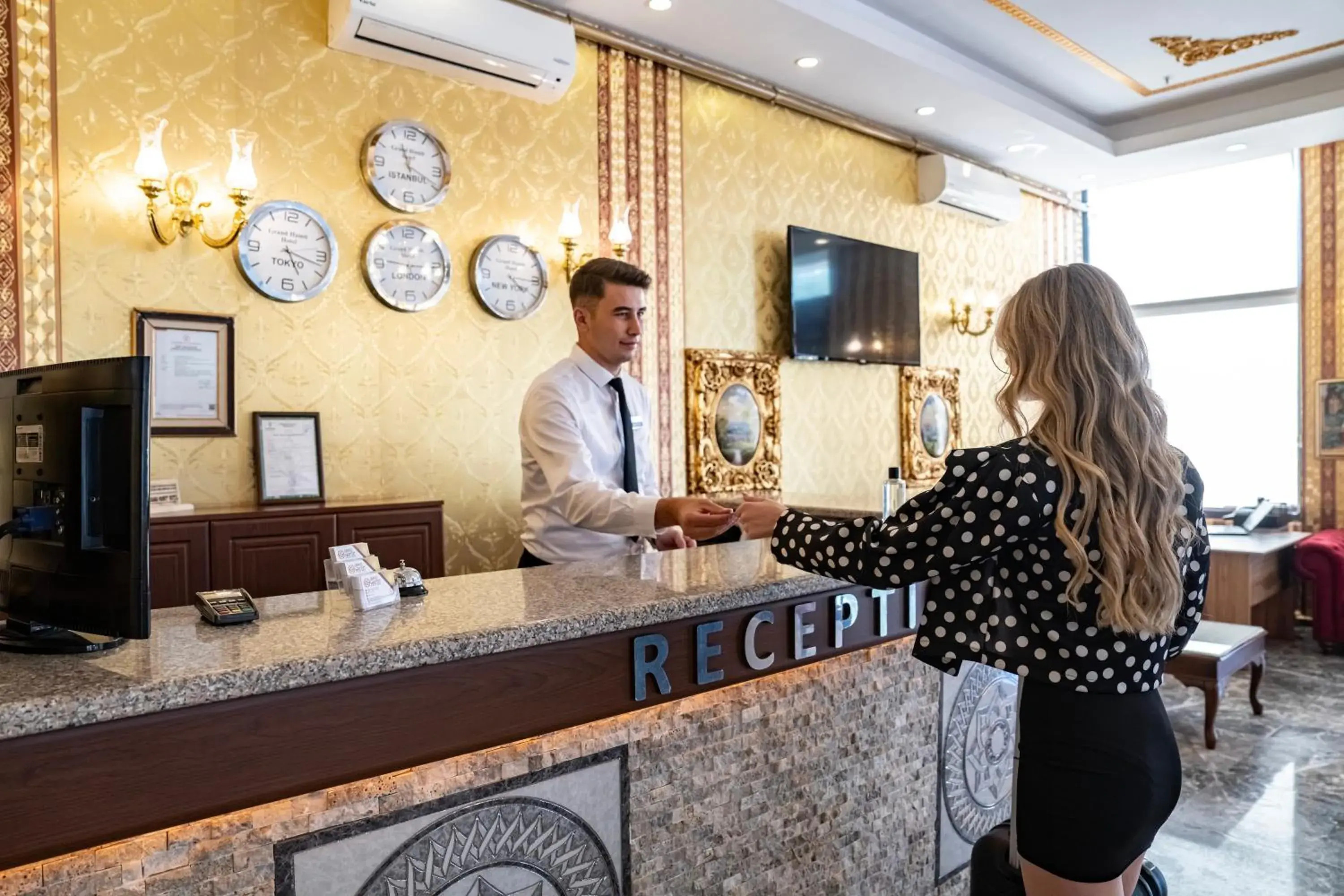 Lobby/Reception in Grand Hamit Hotel