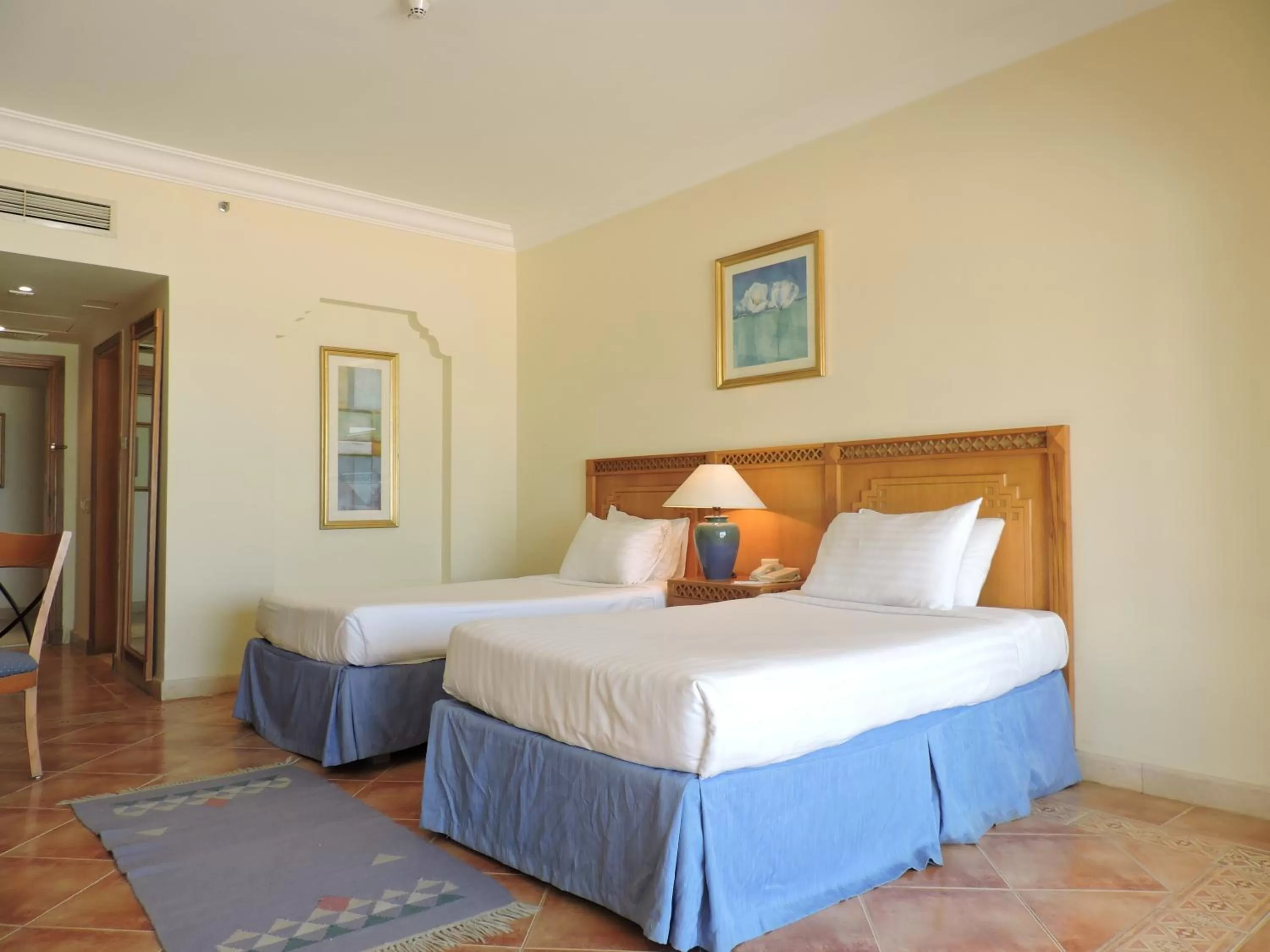 Photo of the whole room, Bed in Old Palace Resort Sahl Hasheesh