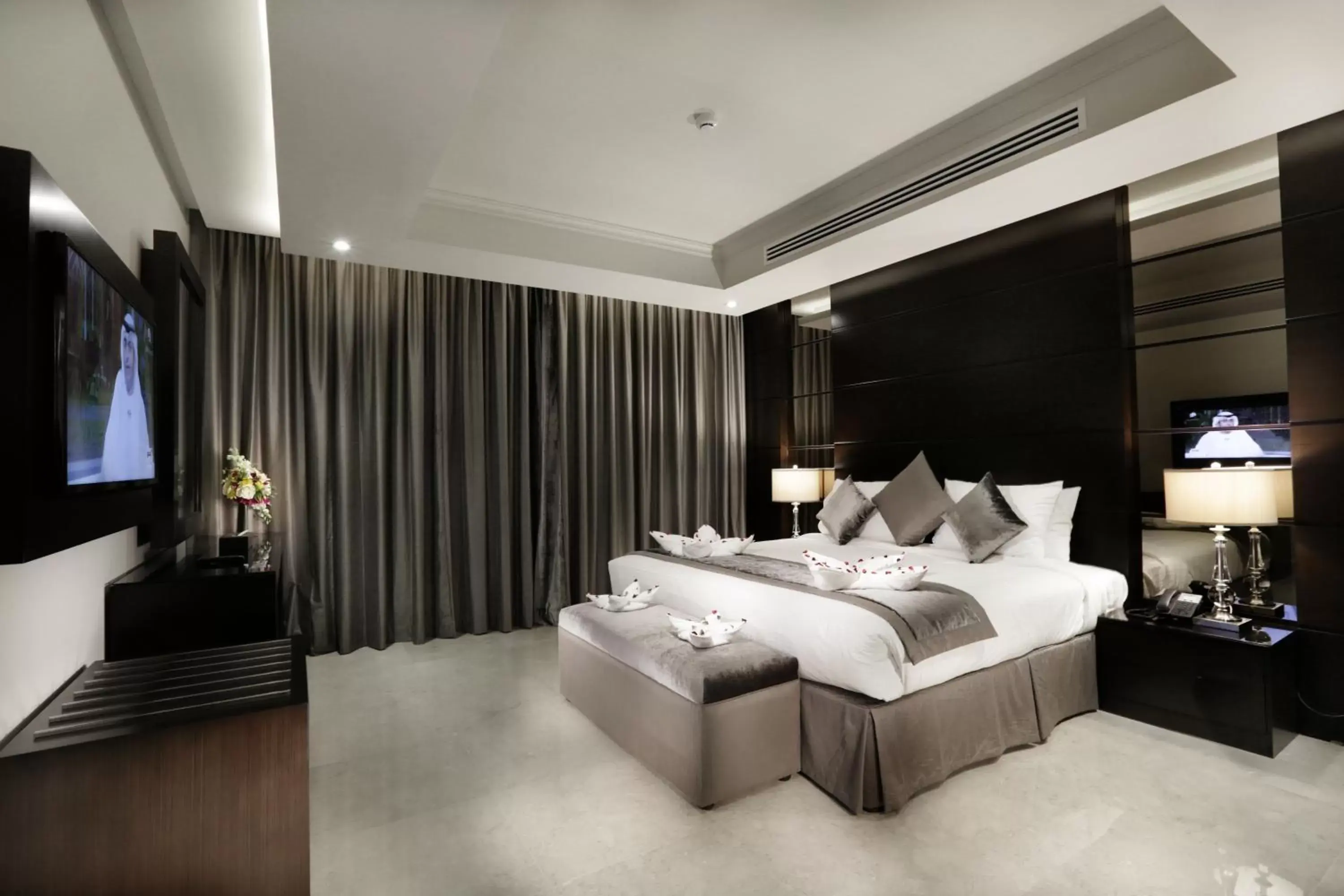 Bedroom, Bed in Aswar Hotel Suites Riyadh