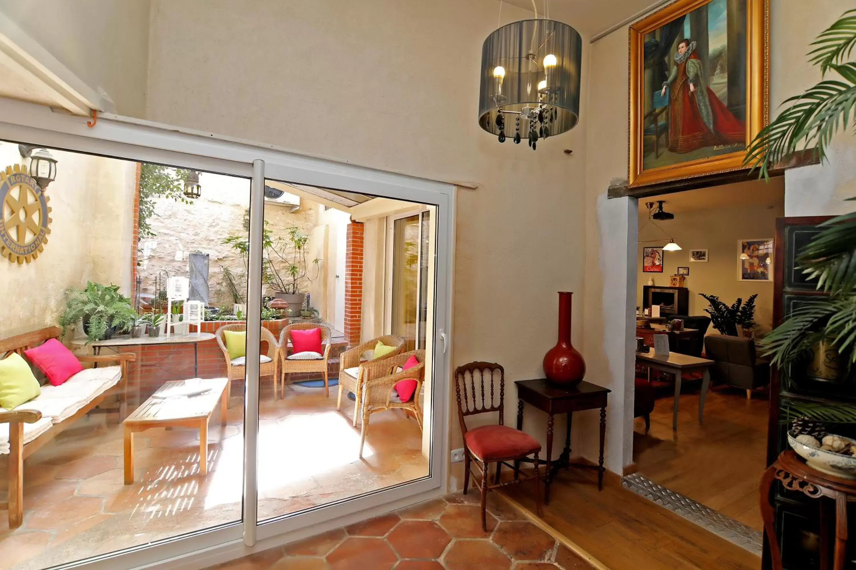 Patio, Seating Area in Hotel Les Pasteliers