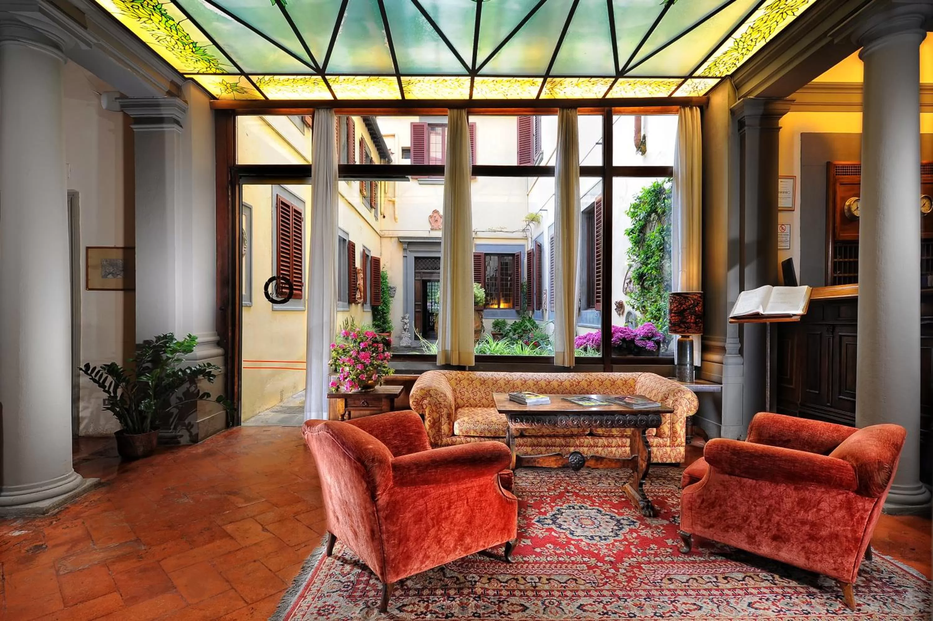 Lounge or bar, Lobby/Reception in Hotel Monna Lisa