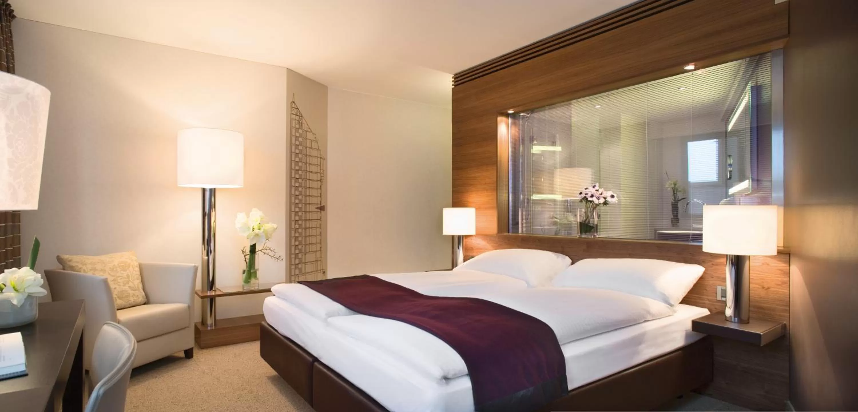 Bed in MÖVENPICK Hotel Hamburg City