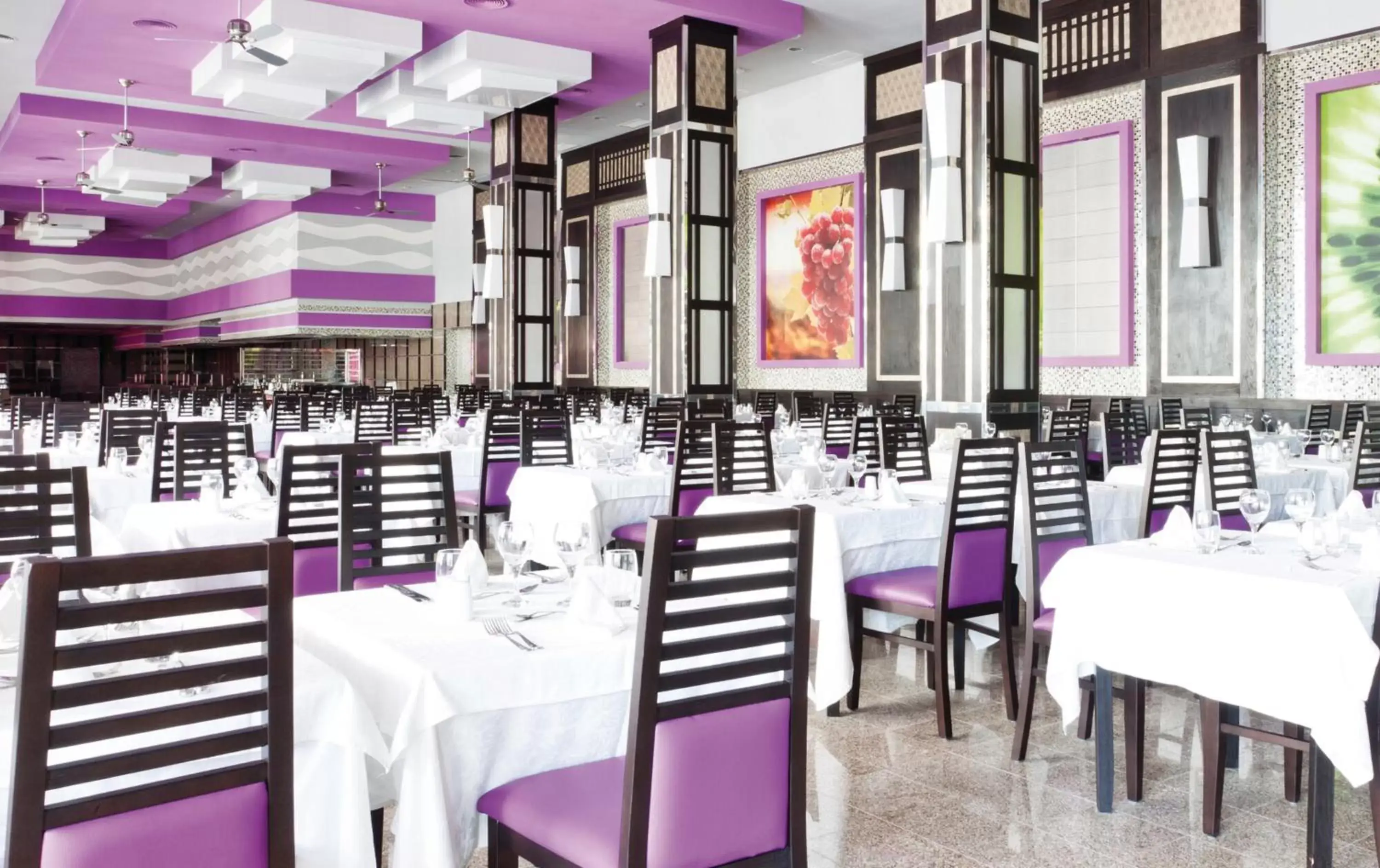 Restaurant/Places to Eat in Riu Palace Mexico - All Inclusive