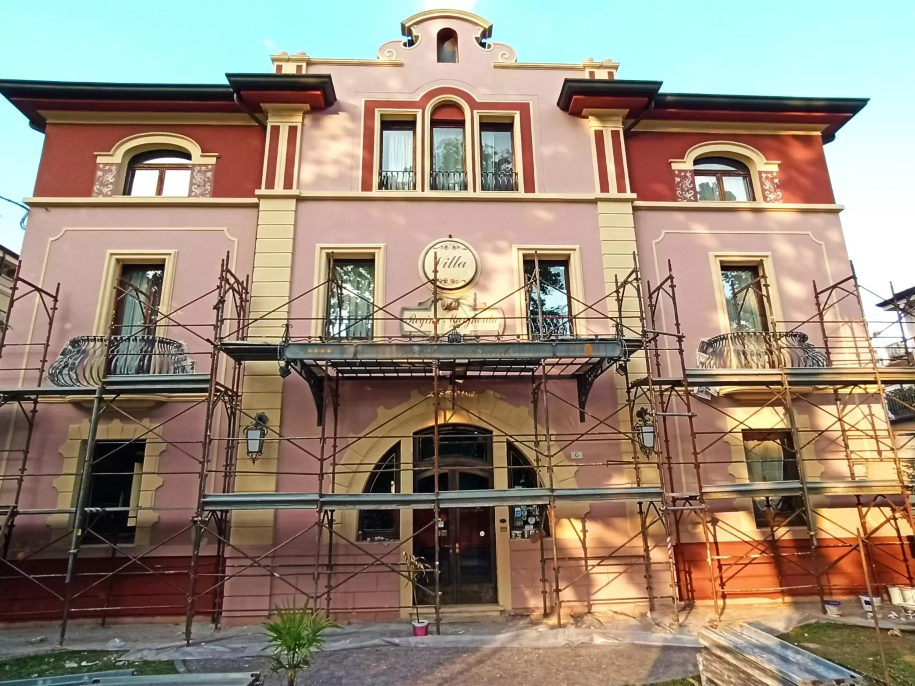 Property Building in Villa Regina Margherita