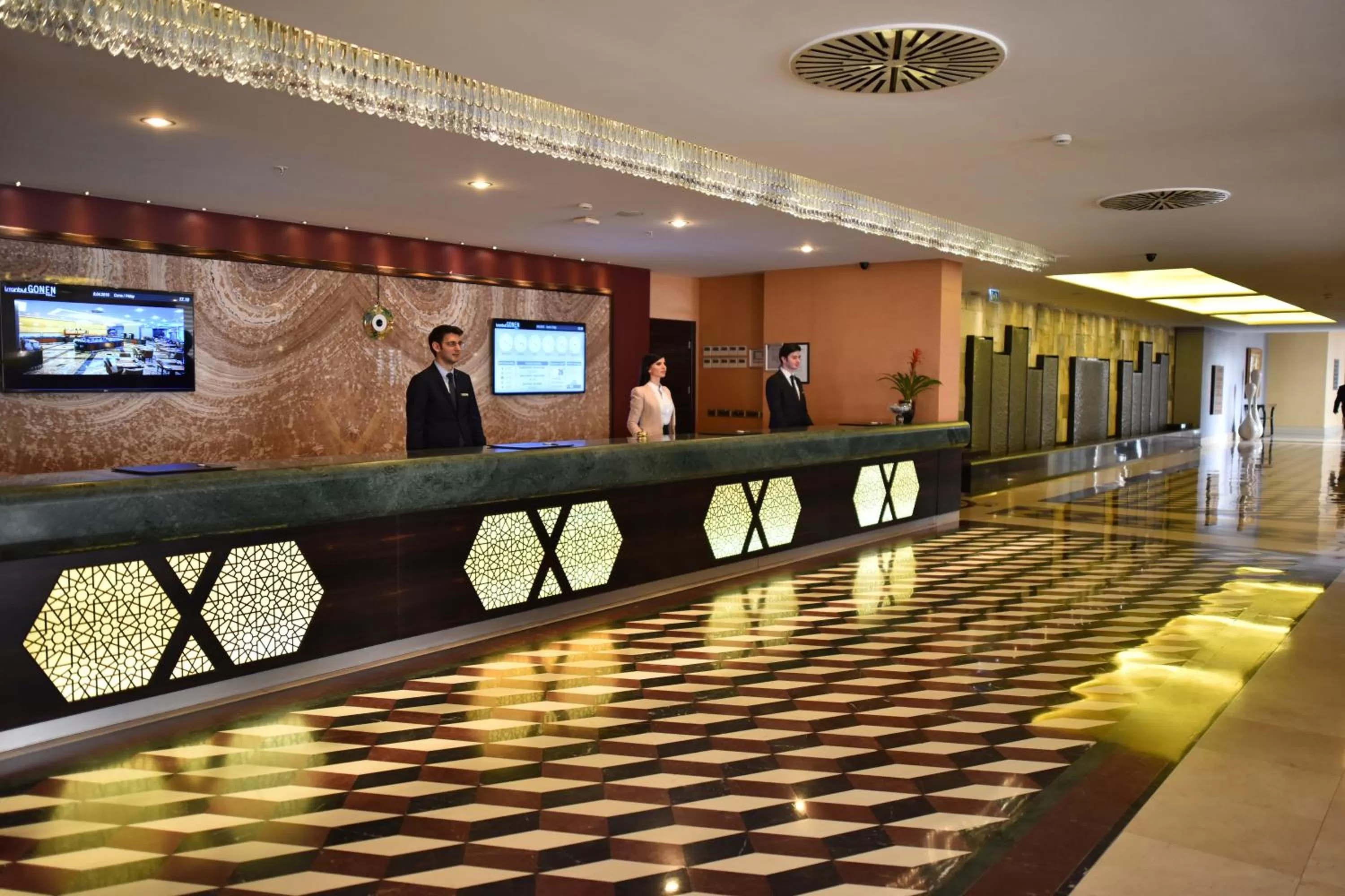 Lobby or reception in Istanbul Gonen Hotel