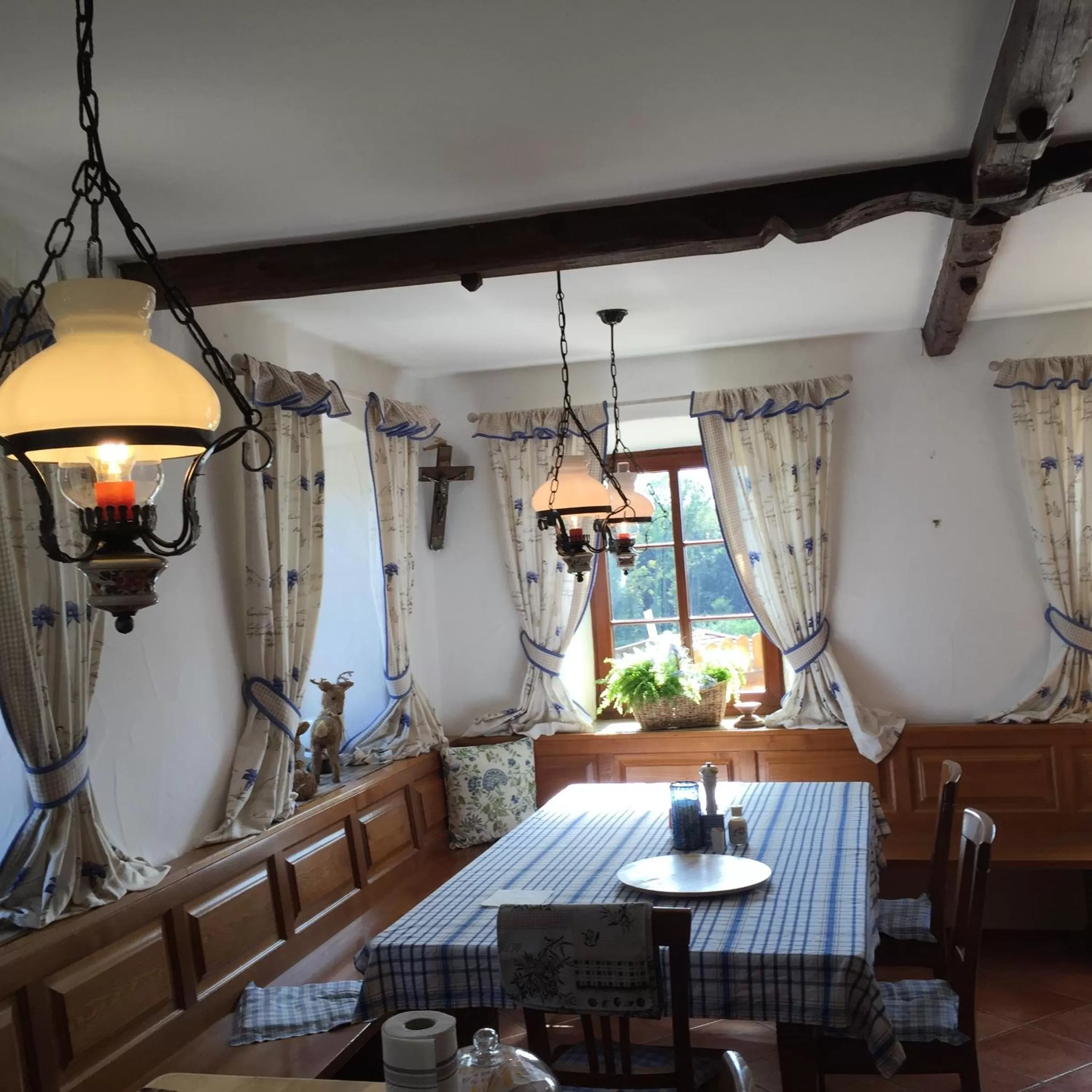 Restaurant/places to eat in Hotel Alpenblick