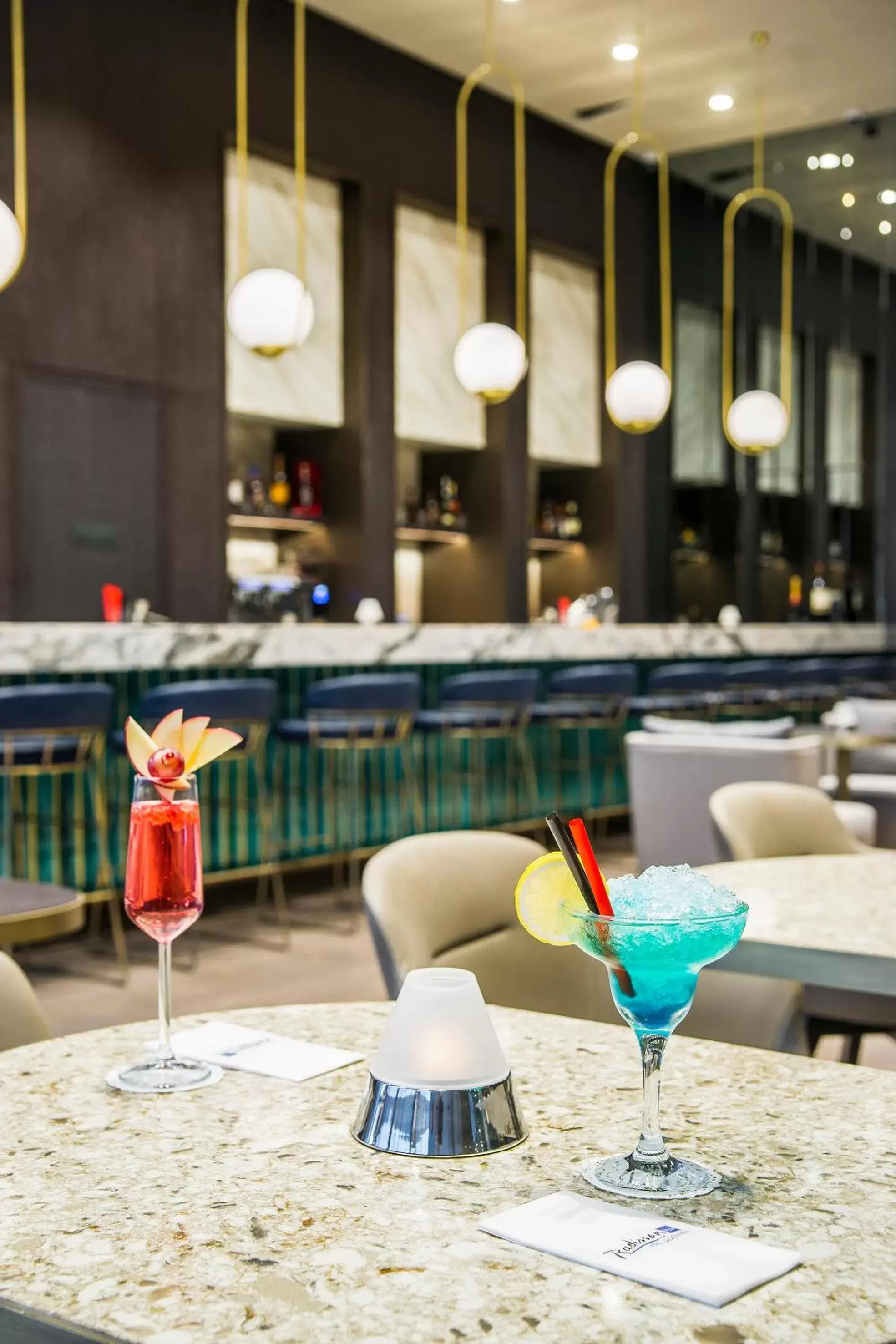 Lounge or bar, Restaurant/Places to Eat in Radisson Collection Hotel, Vadistanbul
