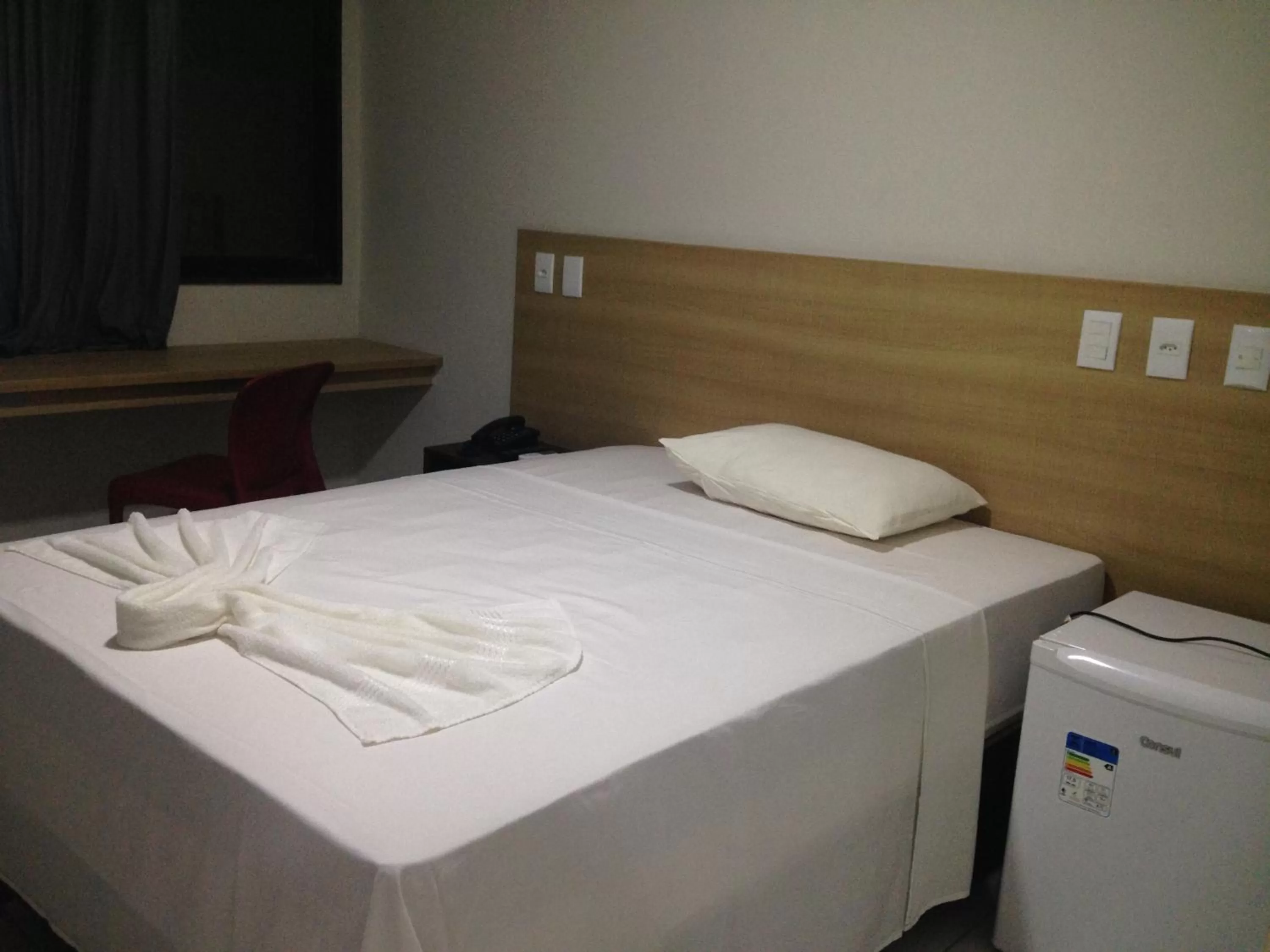 Property building, Bed in Hotel Executivo Boulevard