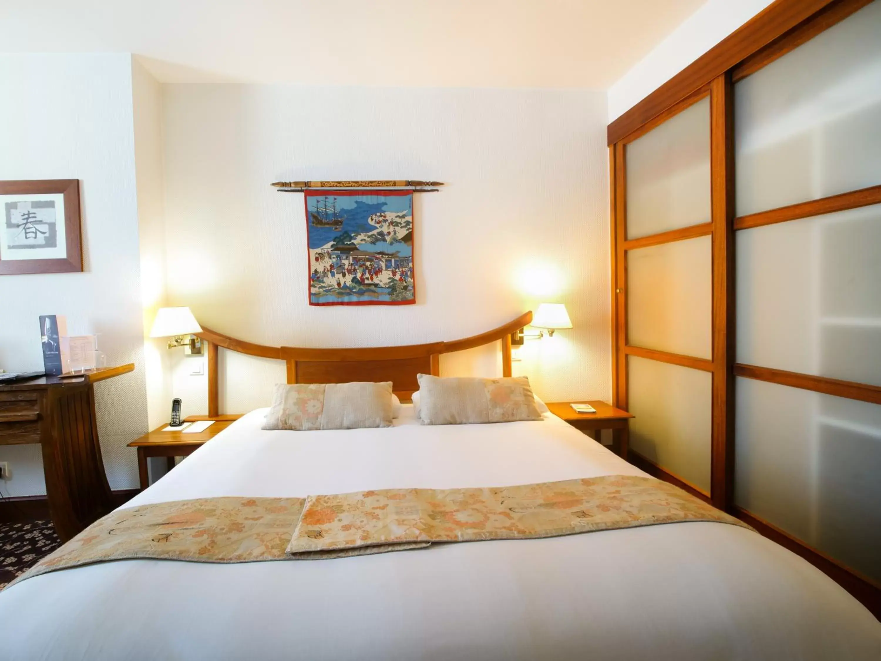 Bed in Villa Kerasy Hotel Spa
