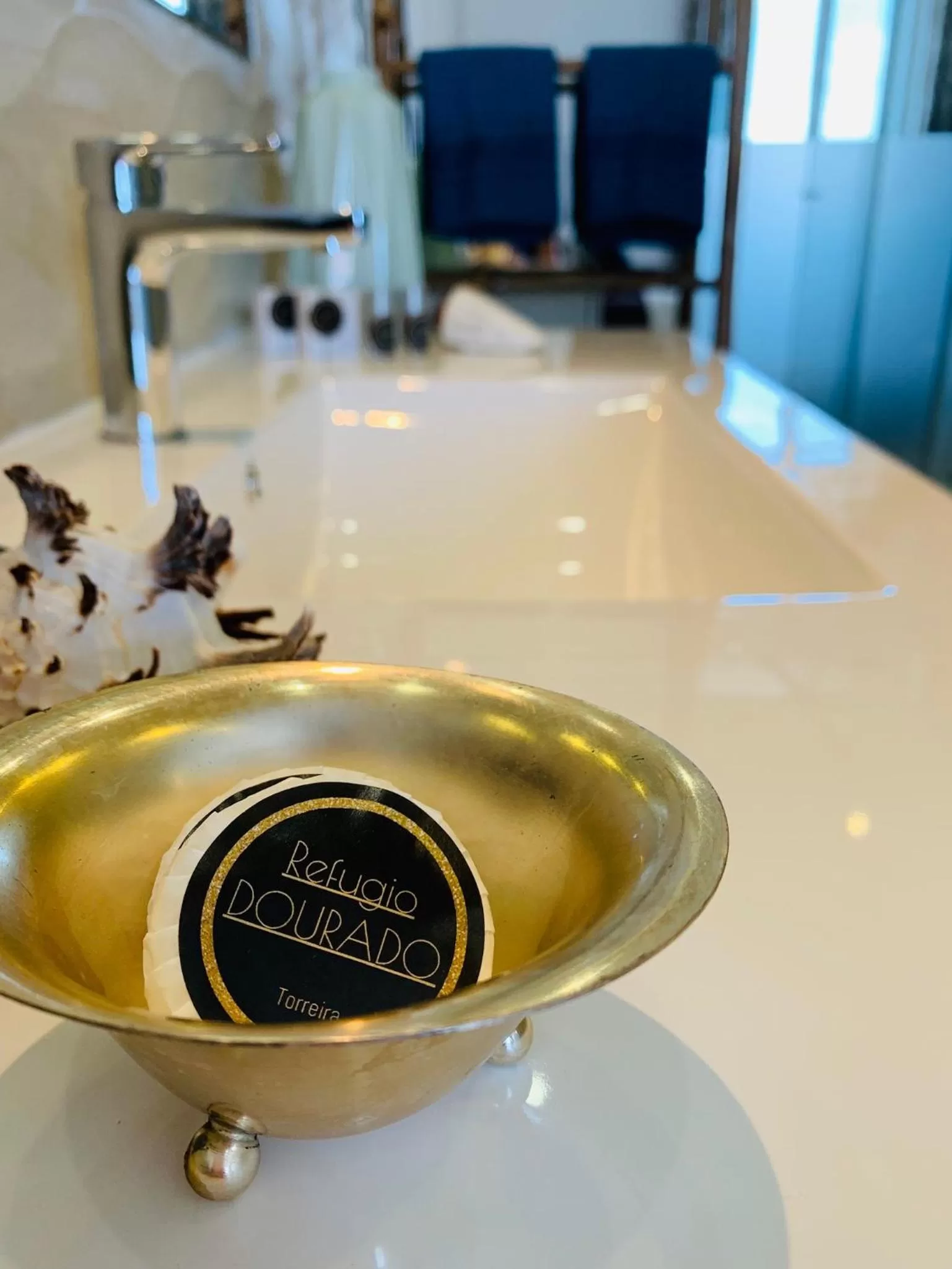 Bathroom in REFÚGIO DOURADO