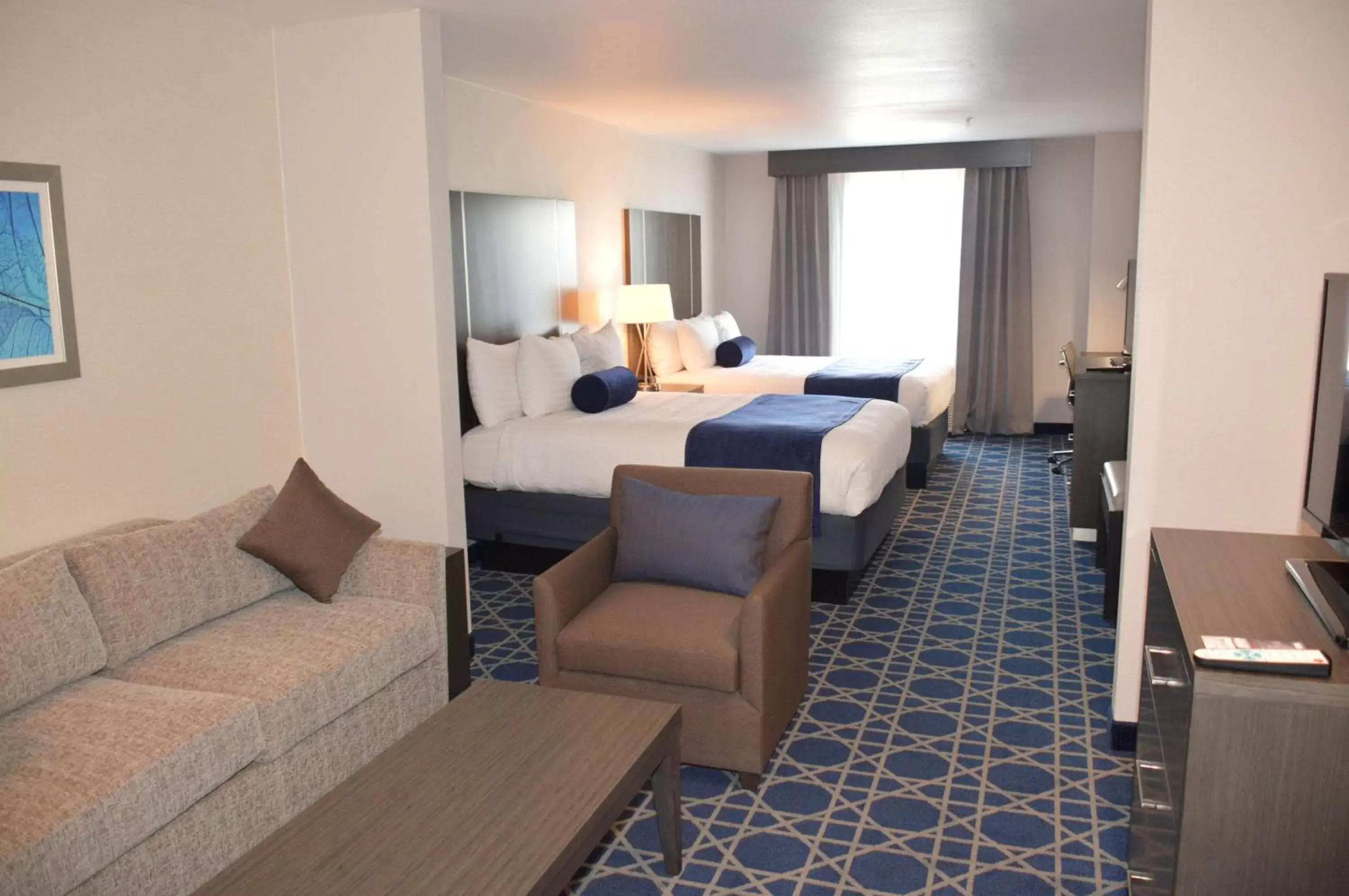 Photo of the whole room, Bed in Garner Hotel Longview South by IHG Photo of the whole room, Bed in Garner Hotel Longview South by IHG