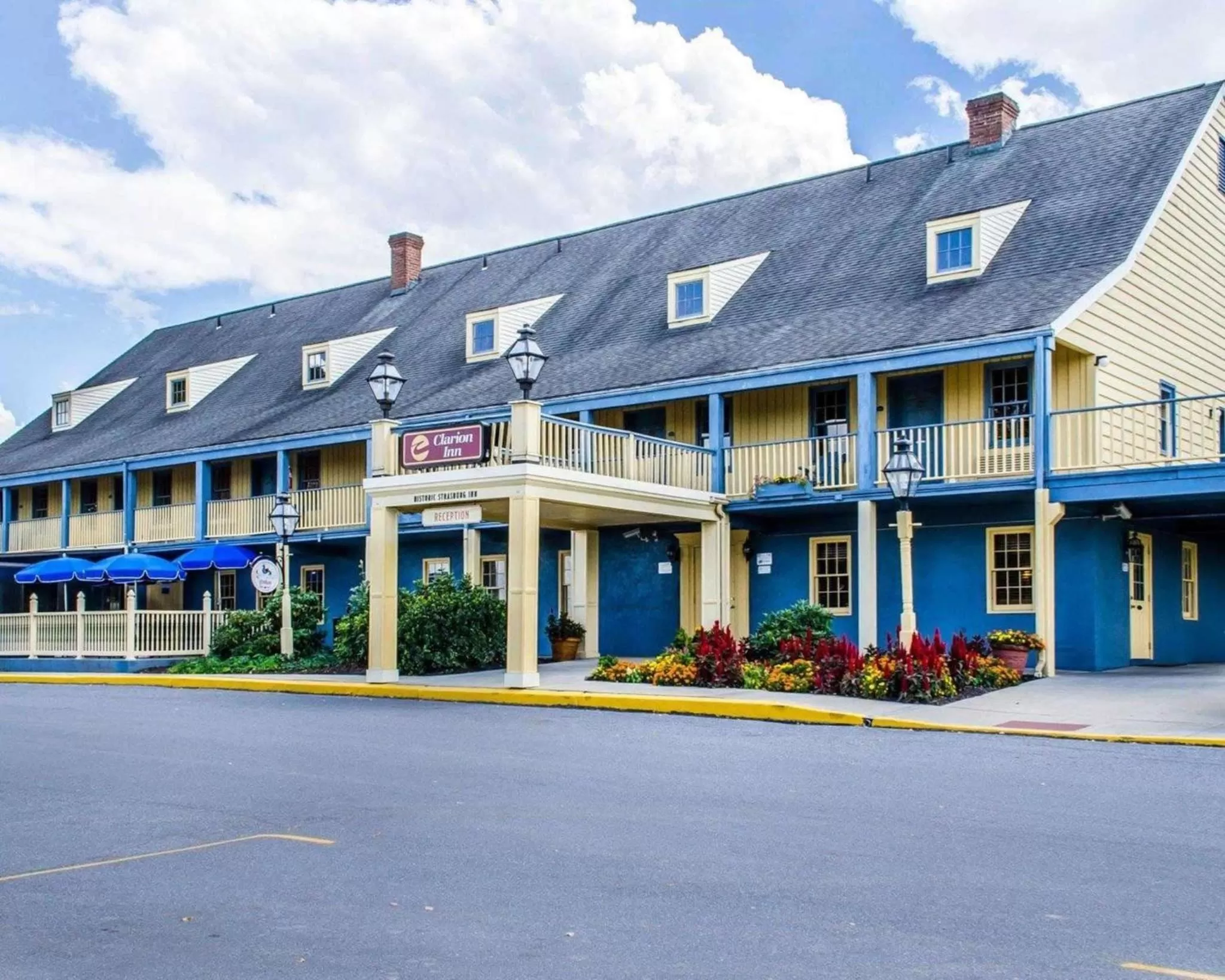 Property building in Clarion Inn Strasburg - Lancaster