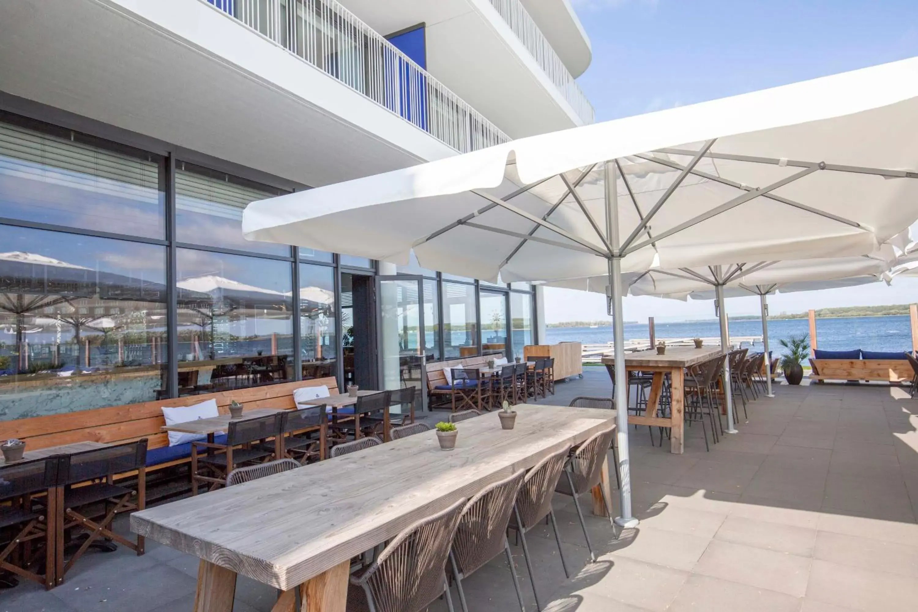 Balcony/Terrace, Restaurant/Places to Eat in Fletcher Hotel-Restaurant Het Veerse Meer