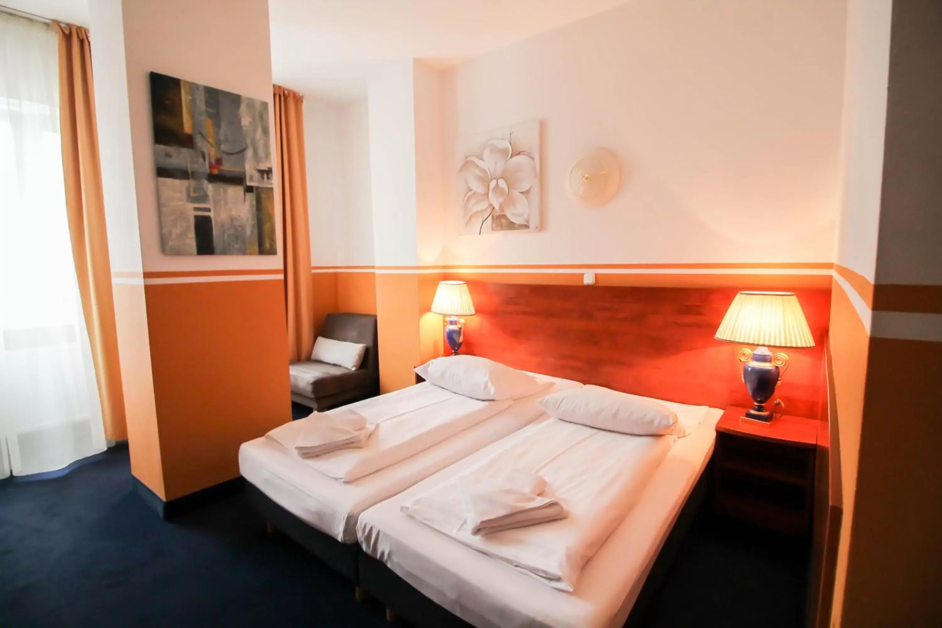 Bed in Hotel Atrium Charlottenburg