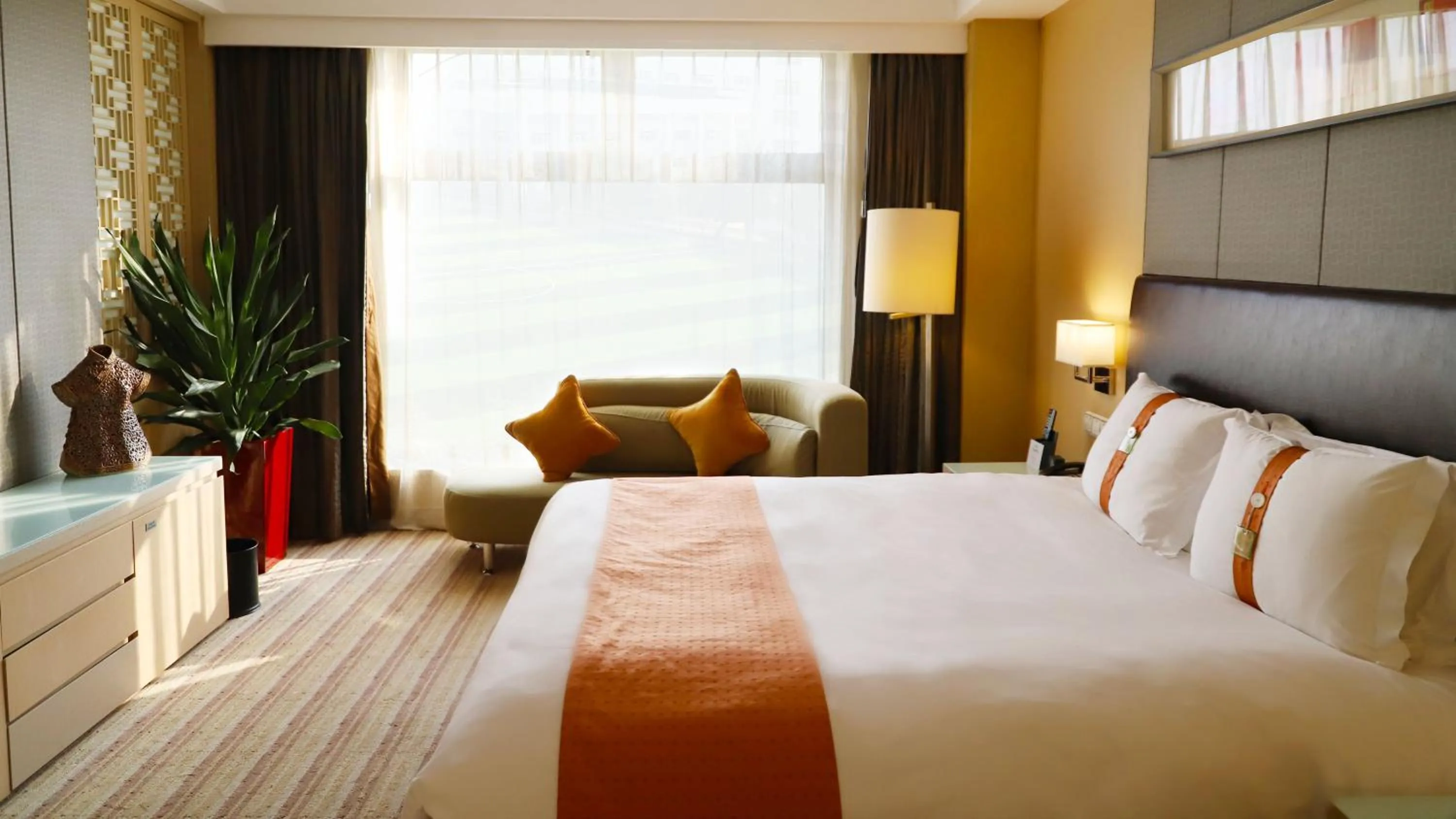 Photo of the whole room in Qingdao Parkview Holiday Hotel