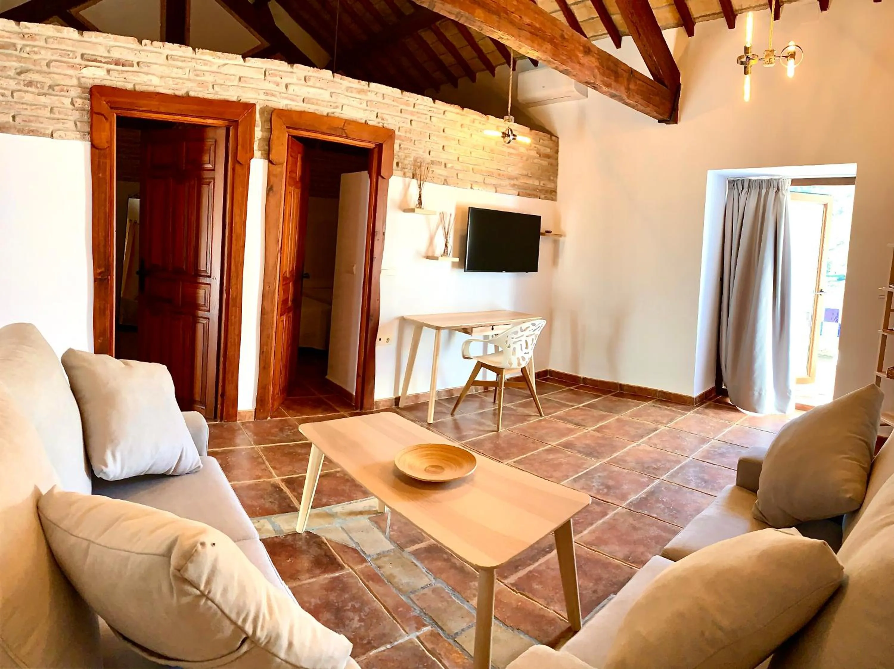 TV and multimedia in Complejo Turístico La Garganta