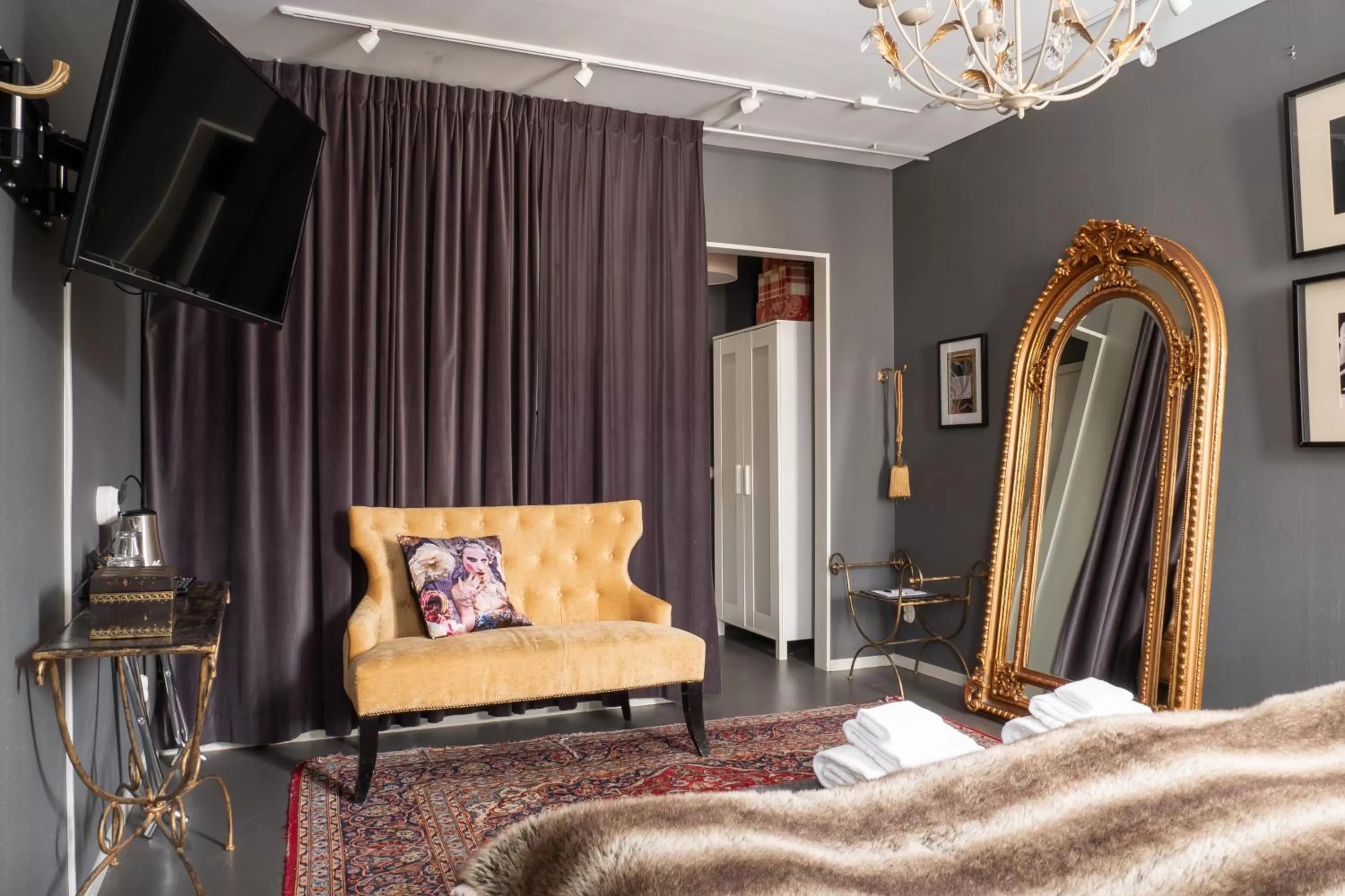 Seating area, Bed in Karstorp Säteri – Hotell och Konferens