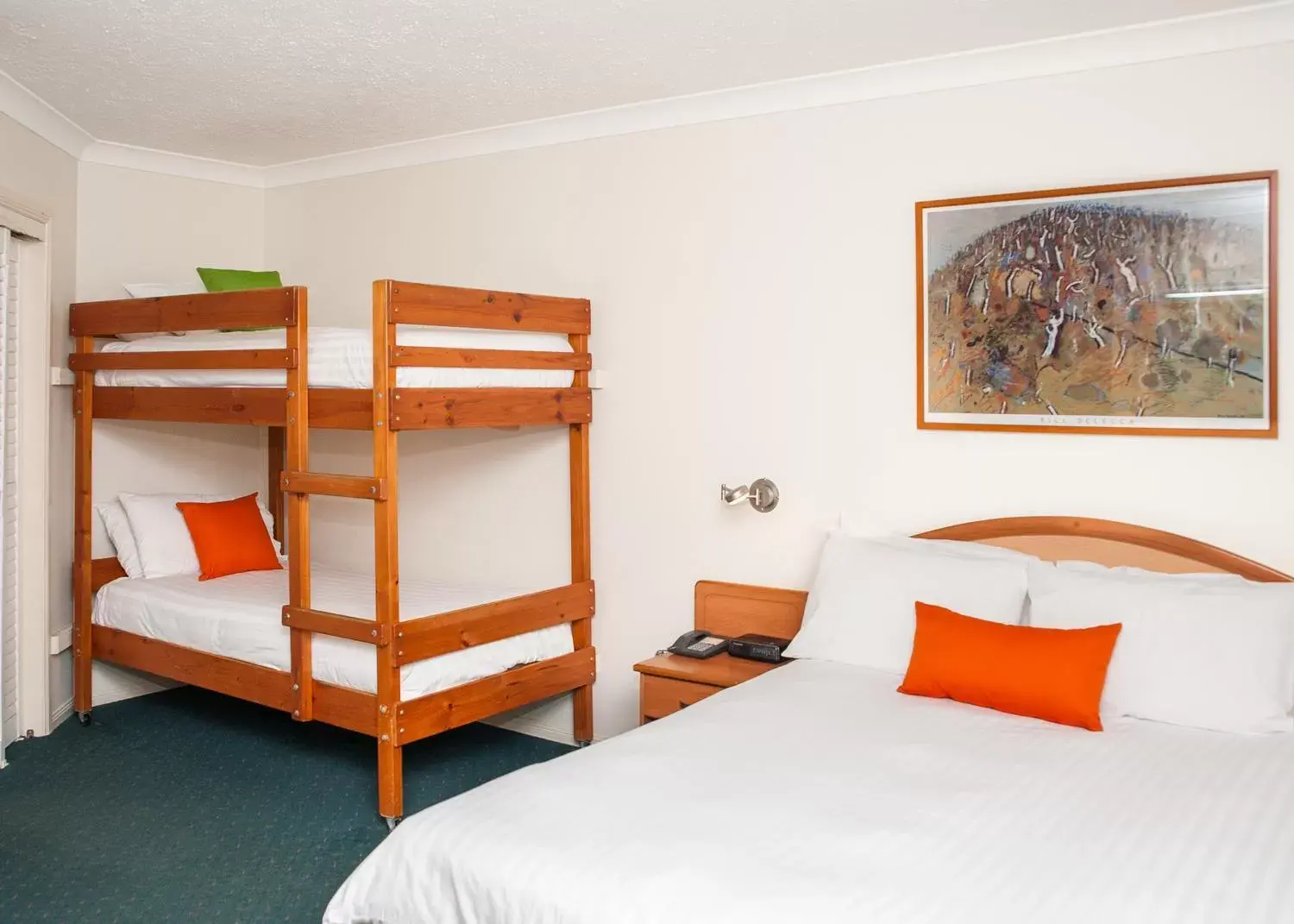 bunk bed in Pegasus Motor Inn and Serviced Apartments