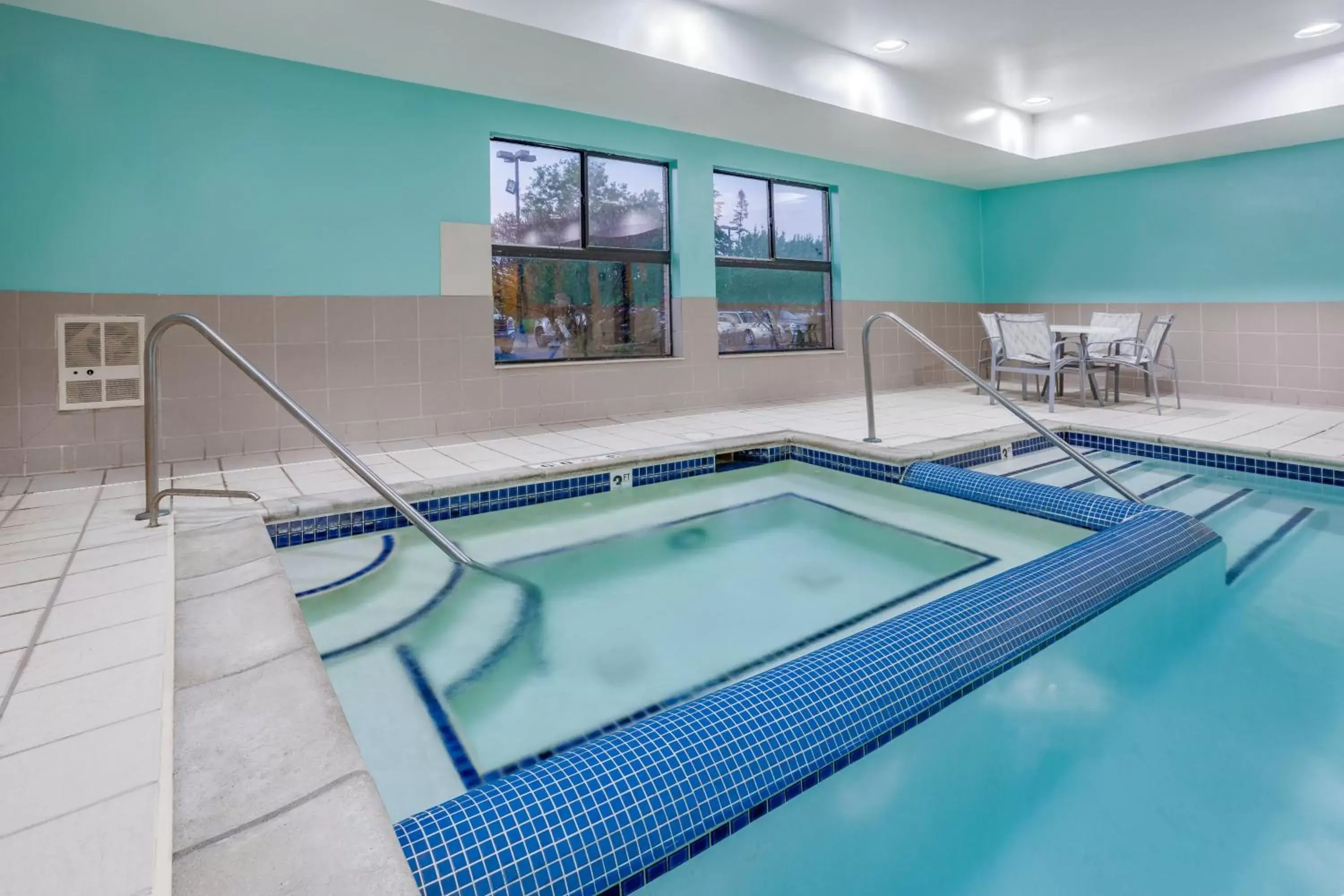 Swimming Pool in Holiday Inn Express Hotel & Suites Canton, an IHG Hotel