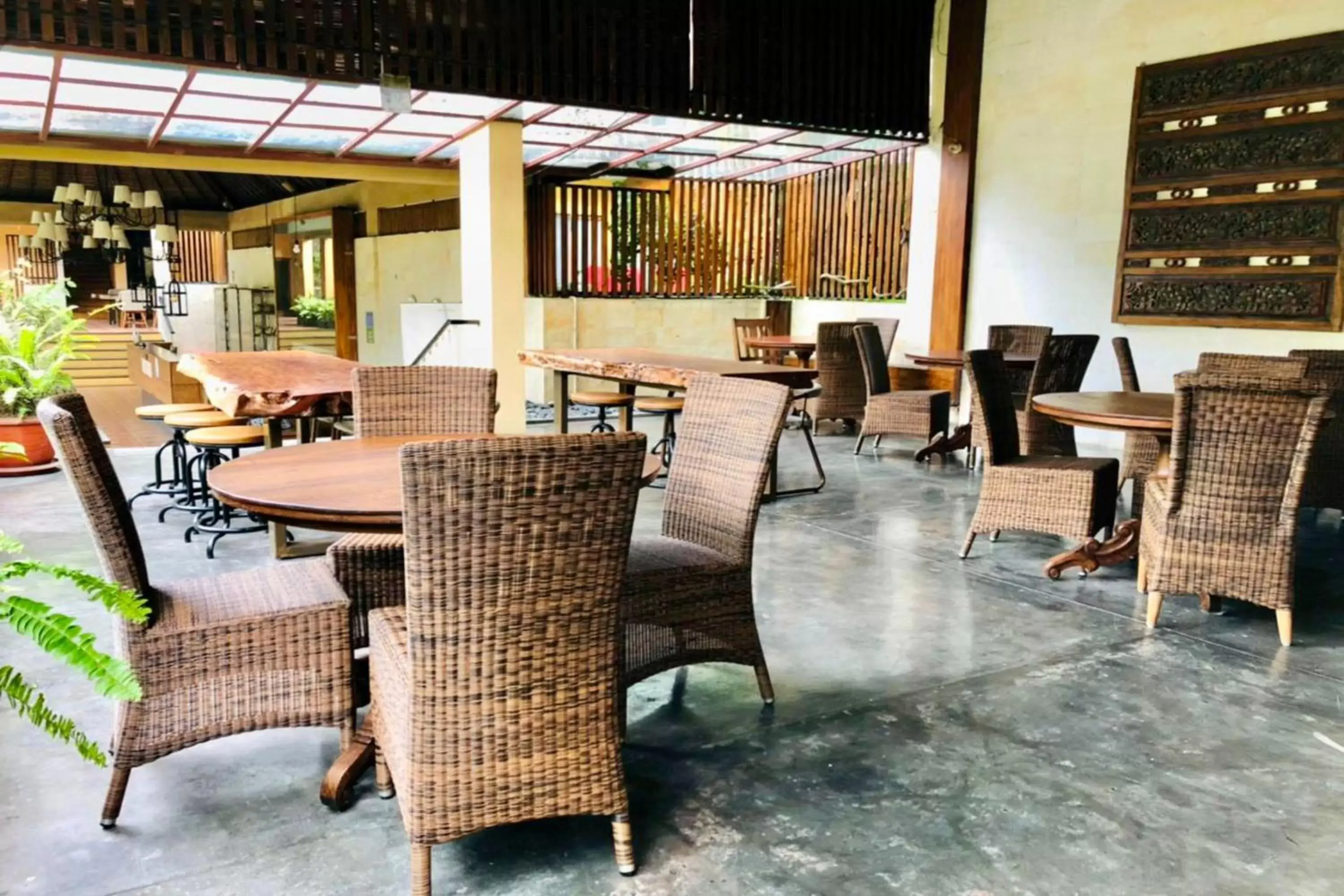 Breakfast, Restaurant/Places to Eat in Hotel Puriartha Ubud - CHSE Certified