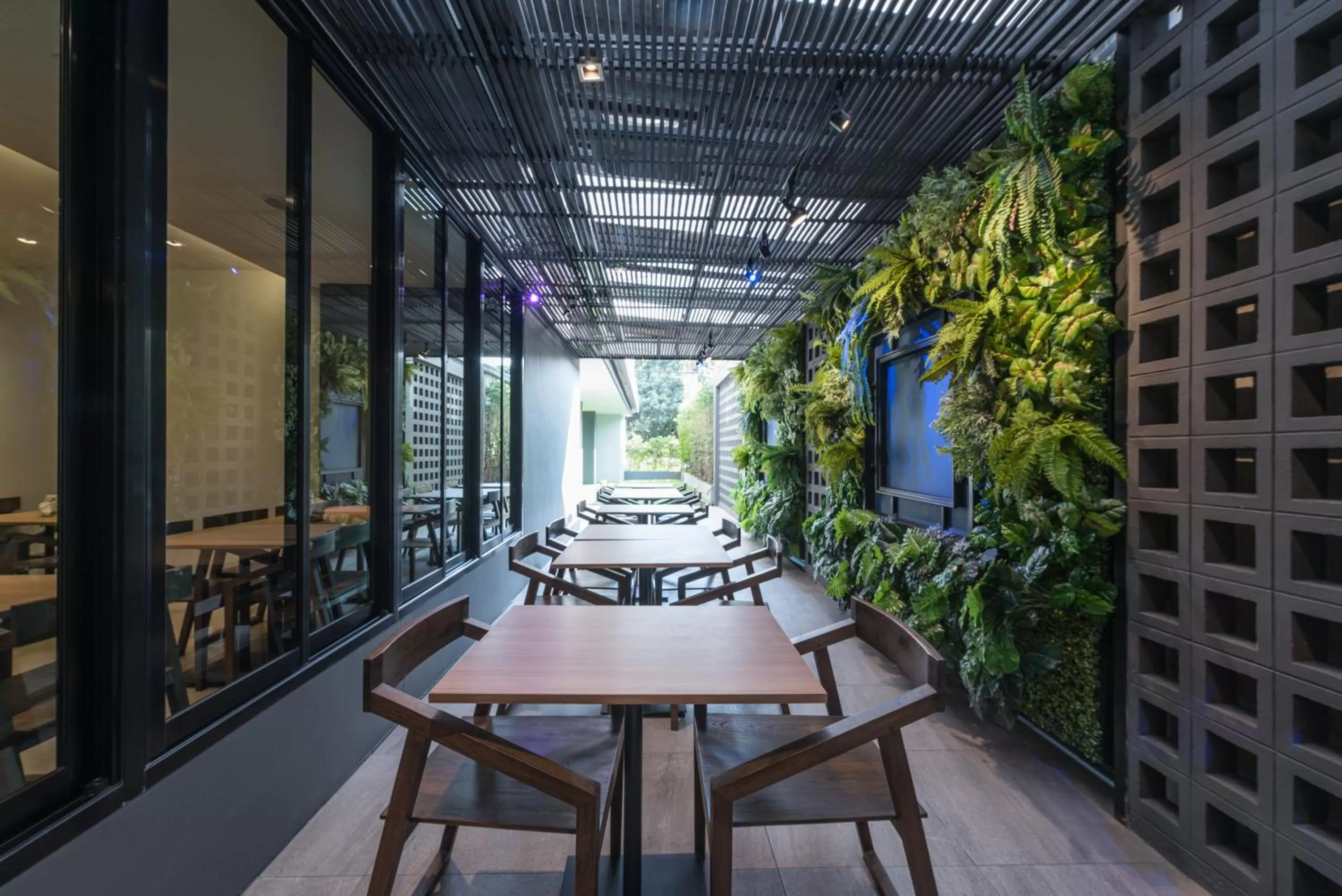 Breakfast in L Nimman