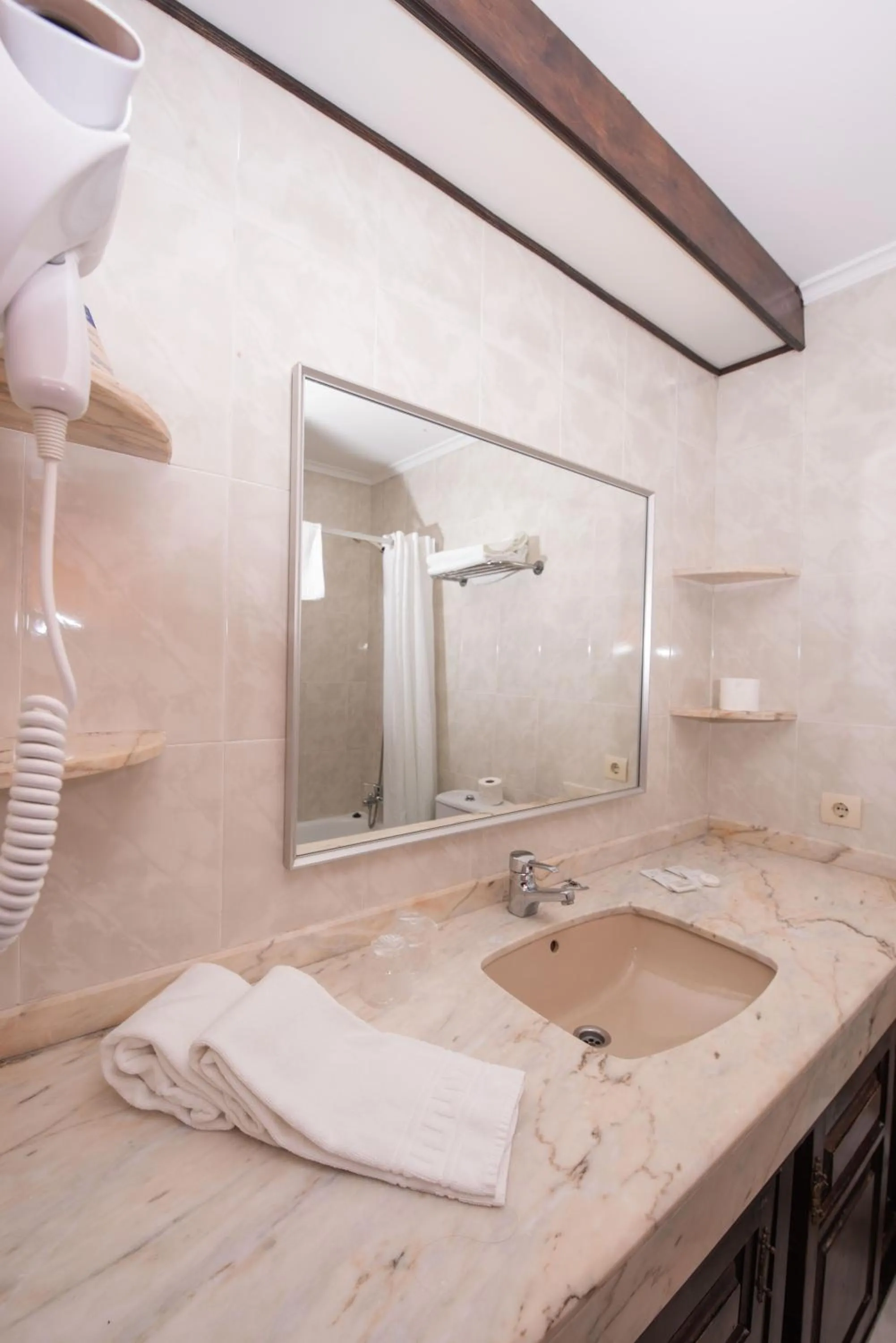 Bathroom in Hotel Sablón