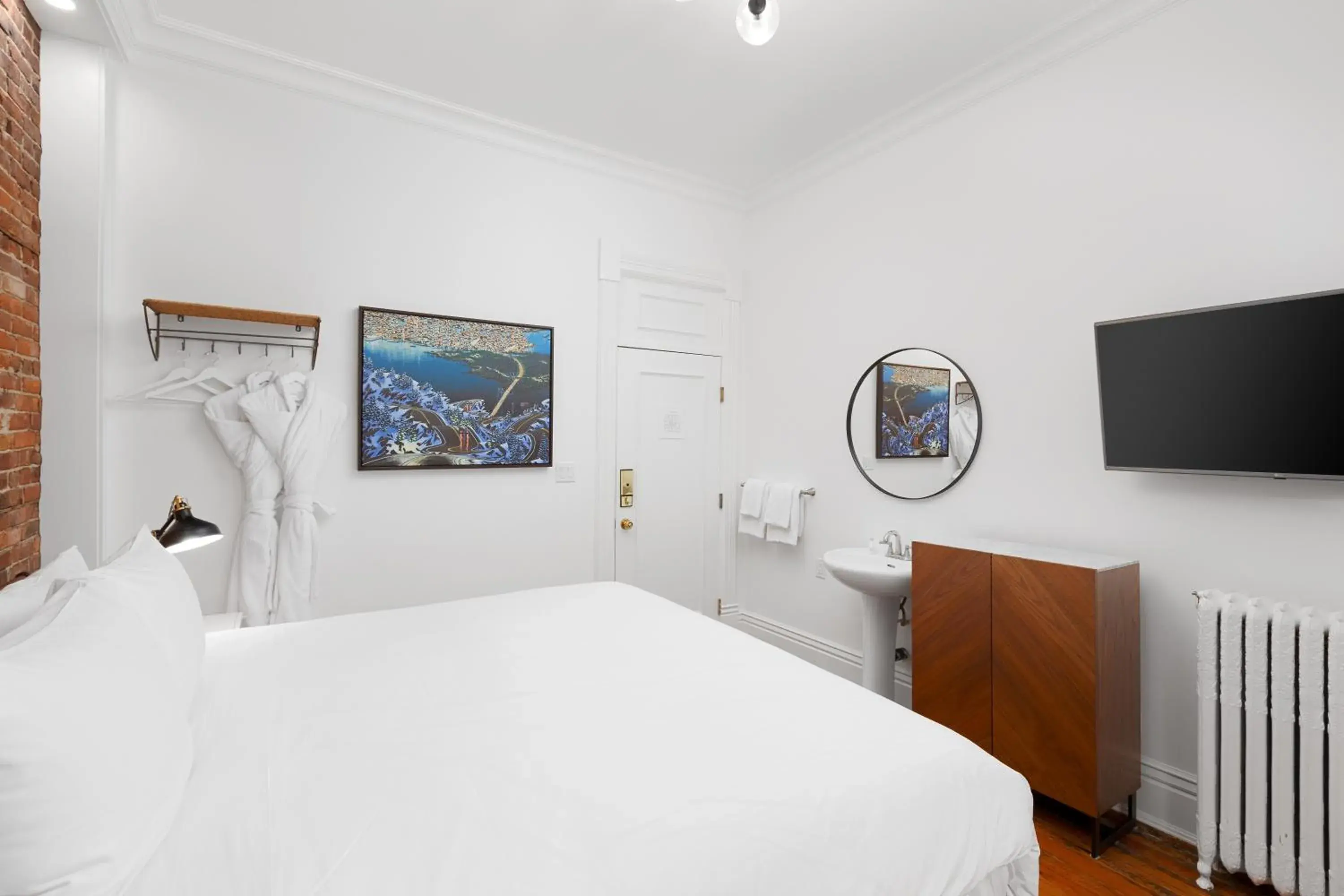 Bedroom, Bed in Victorian Hotel