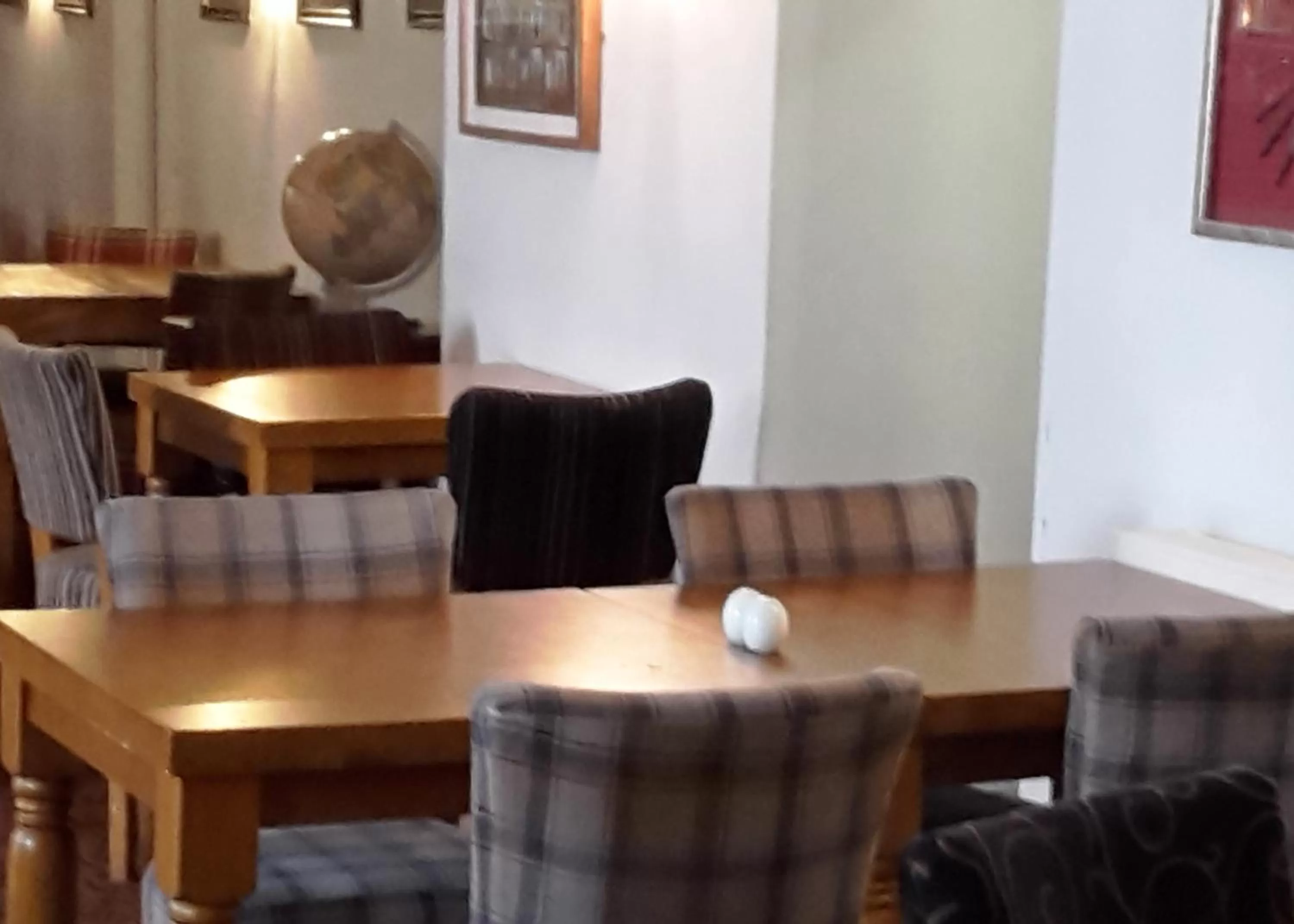 Restaurant/places to eat in Old George Hotel