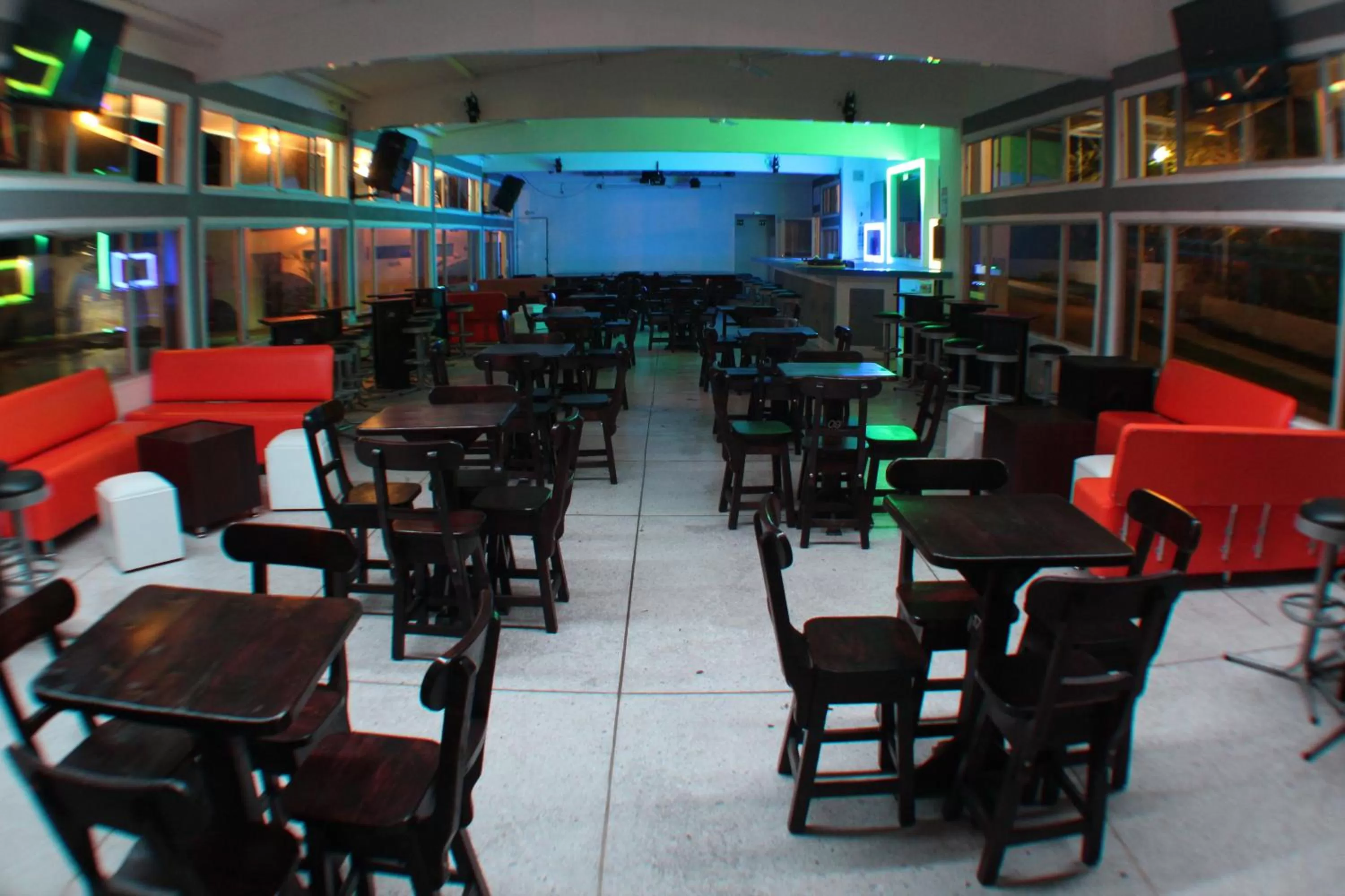 Nightclub / DJ in Sky Club Eco Hotel