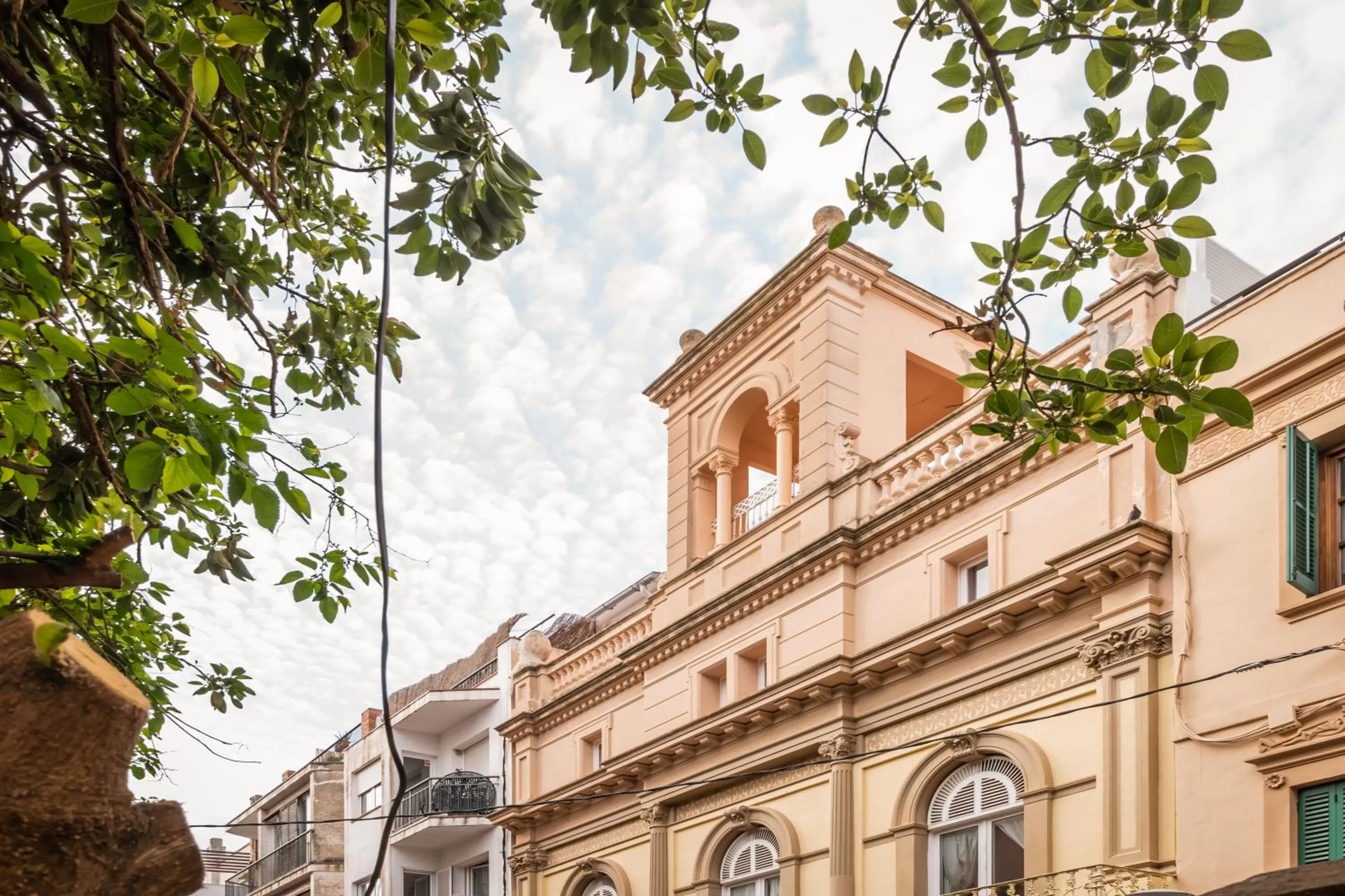 Property building in Hotel Medium Renaixença