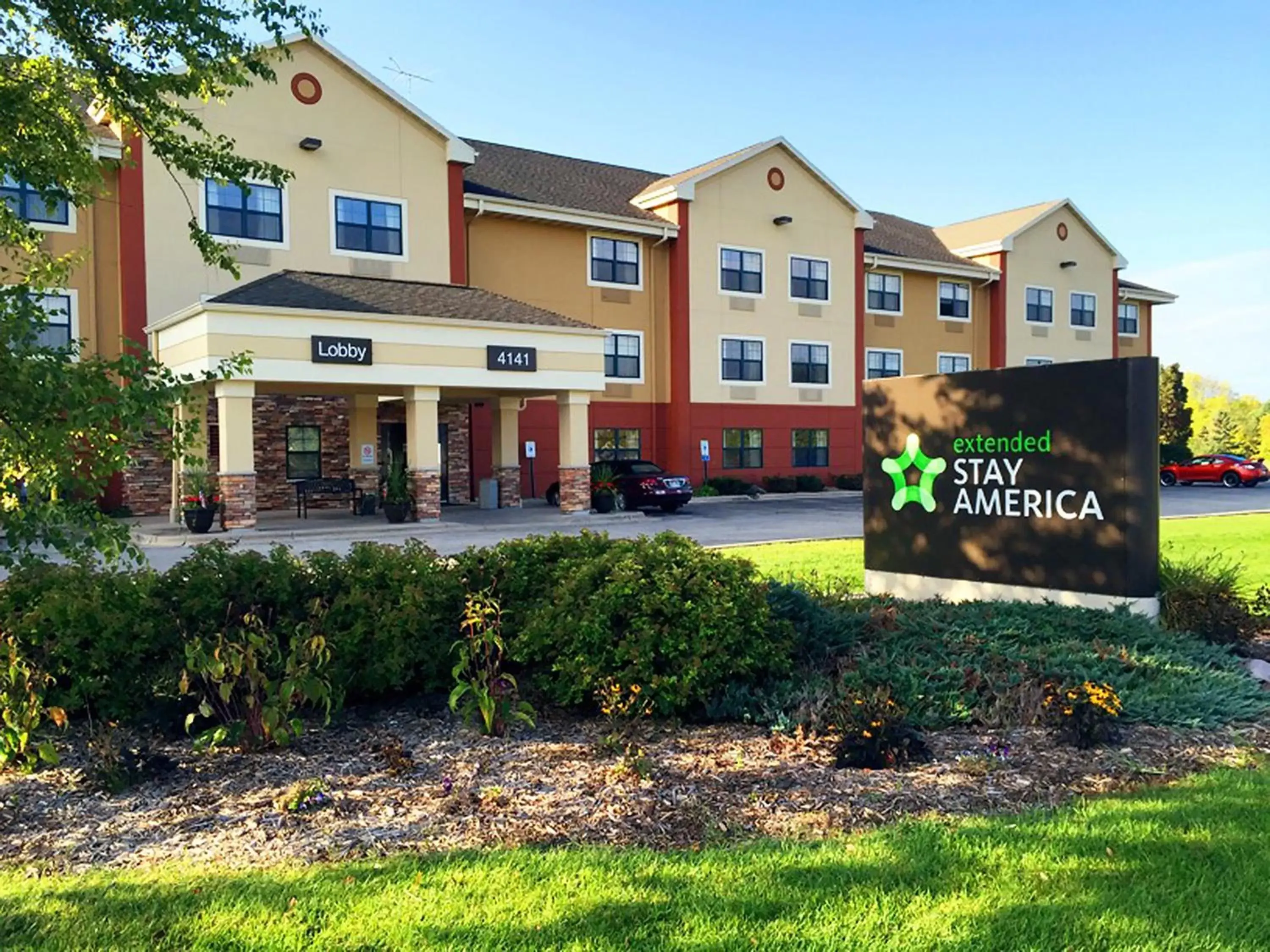 Property building in Extended Stay America Suites - Appleton - Fox Cities