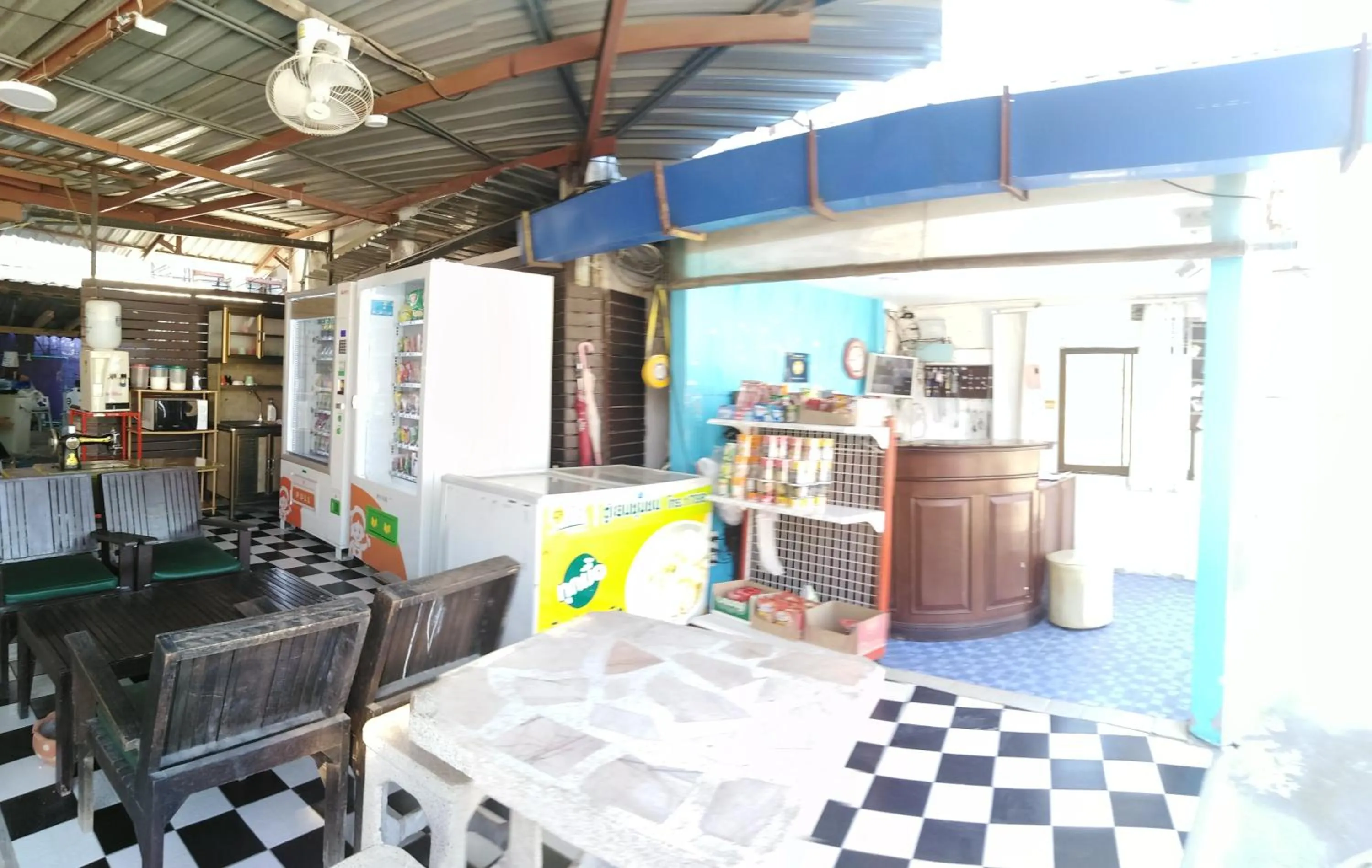 Area and facilities in Baan Kaew Ruen Kwan