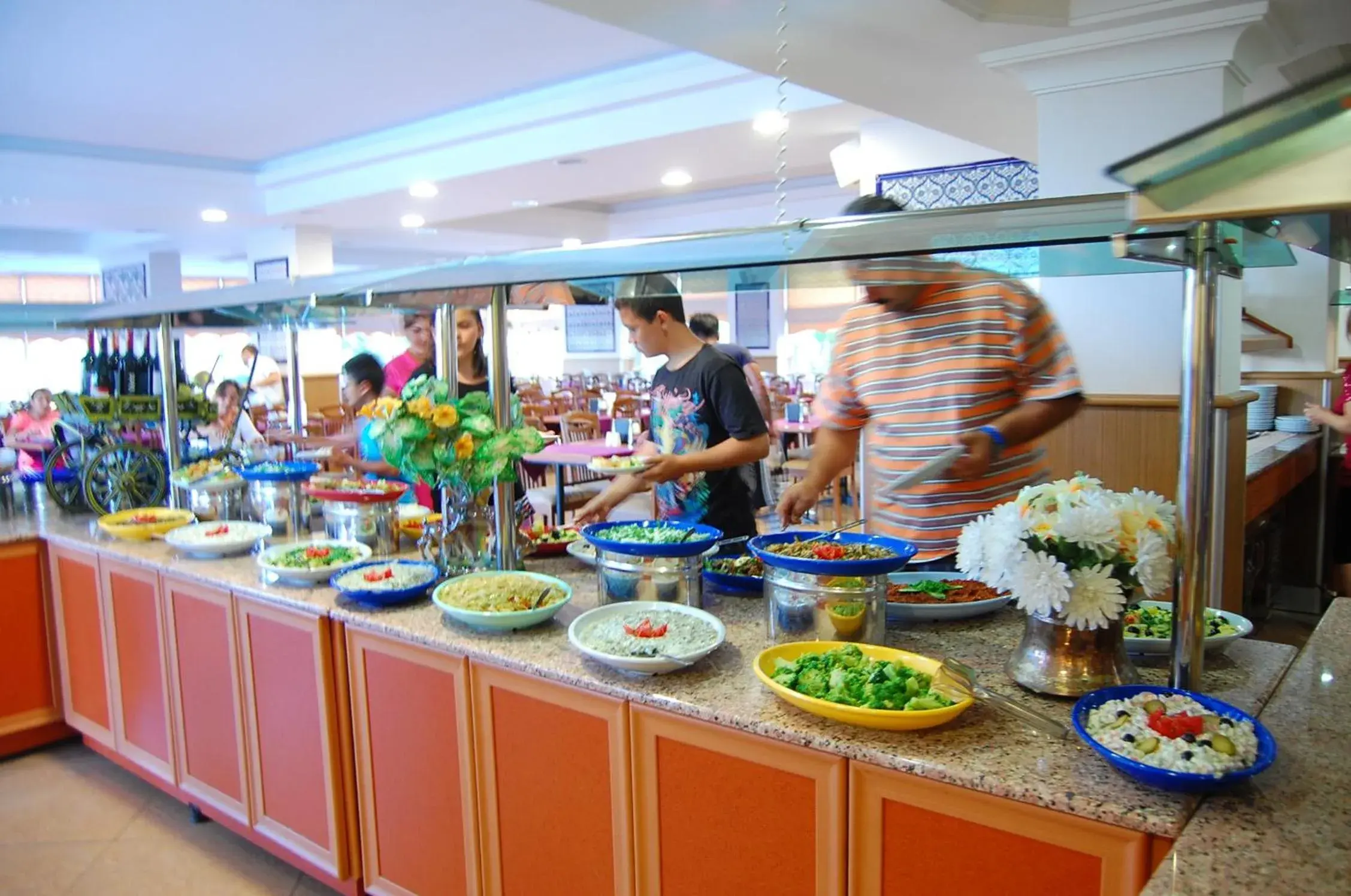 Restaurant/places to eat in Hotel Billurcu
