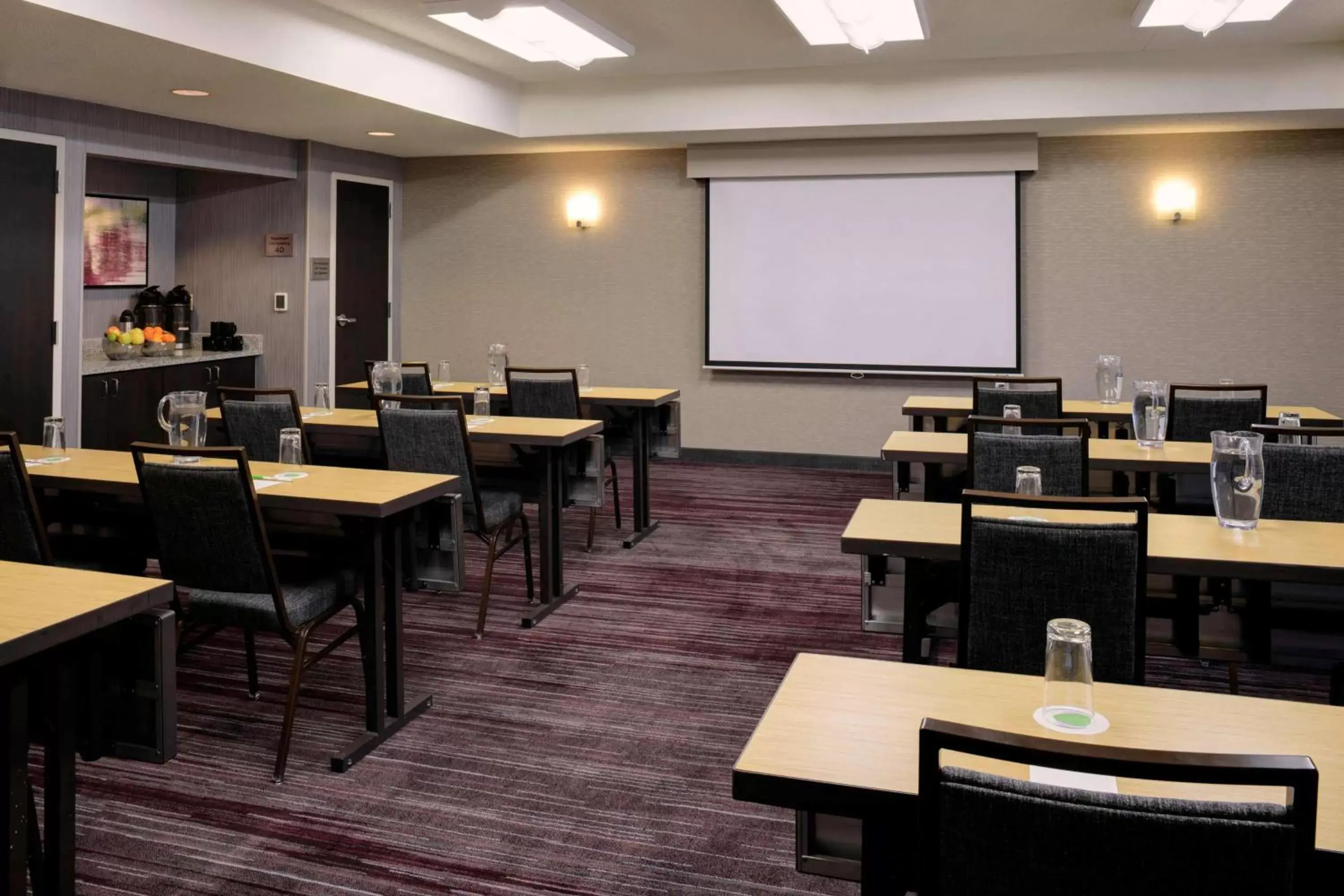 Meeting/conference room in Sonesta Select Kansas City South Overland Park